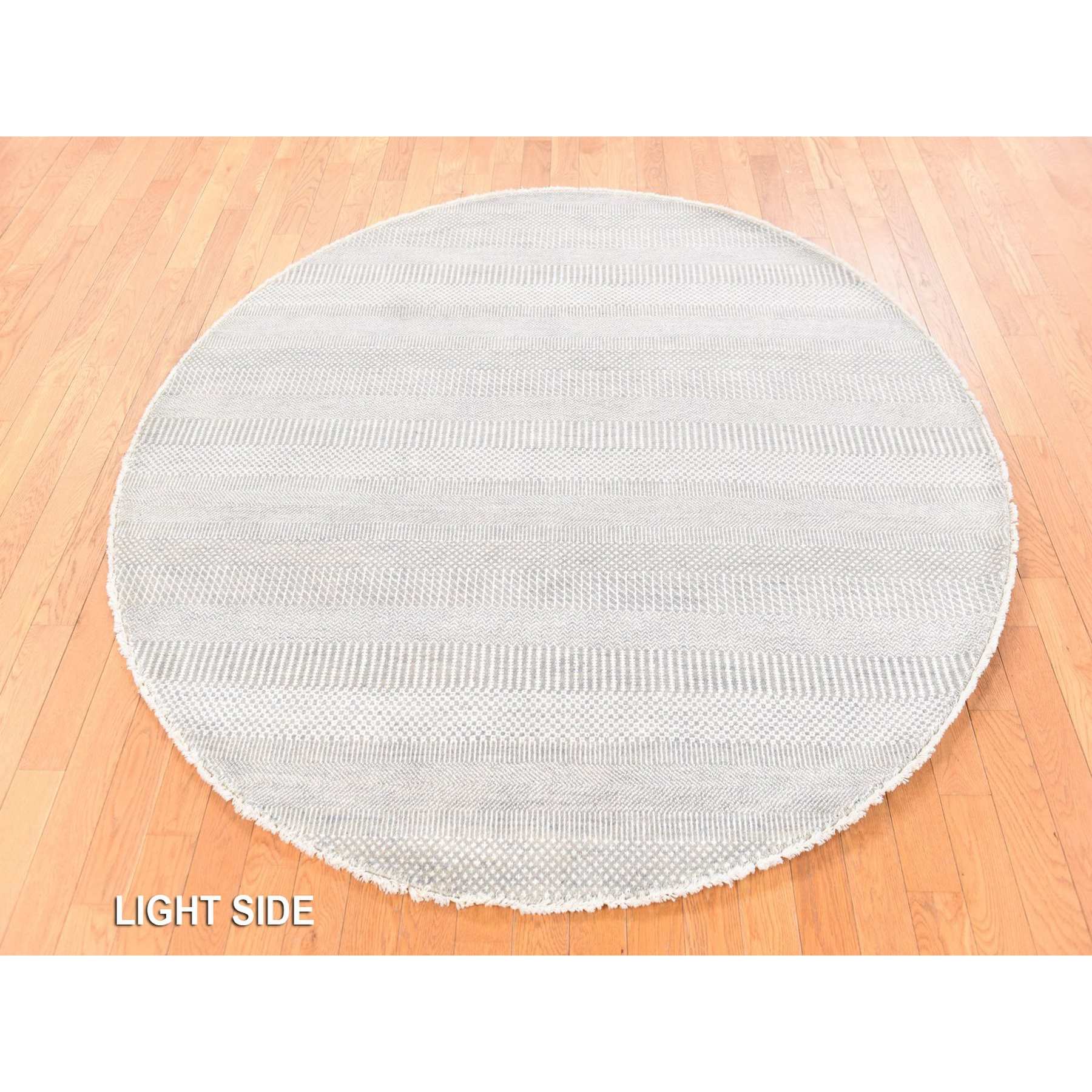 Modern-and-Contemporary-Hand-Knotted-Rug-393540