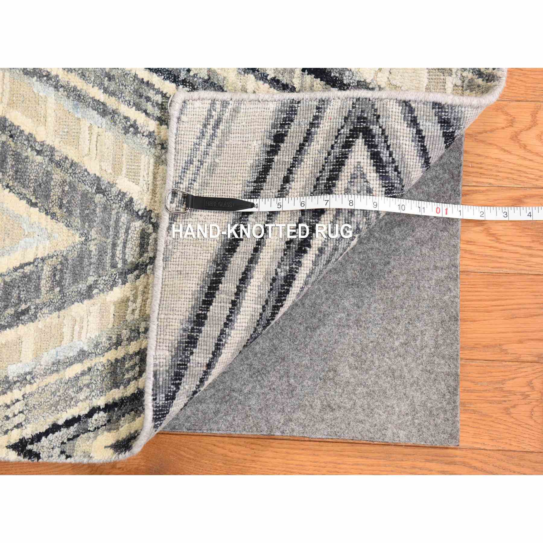 Modern-and-Contemporary-Hand-Knotted-Rug-393680