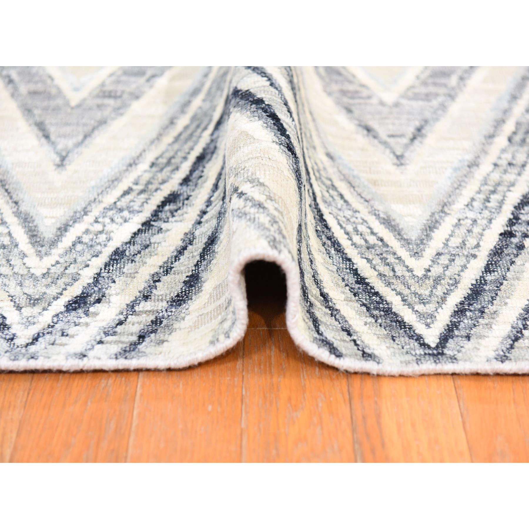 Modern-and-Contemporary-Hand-Knotted-Rug-393680