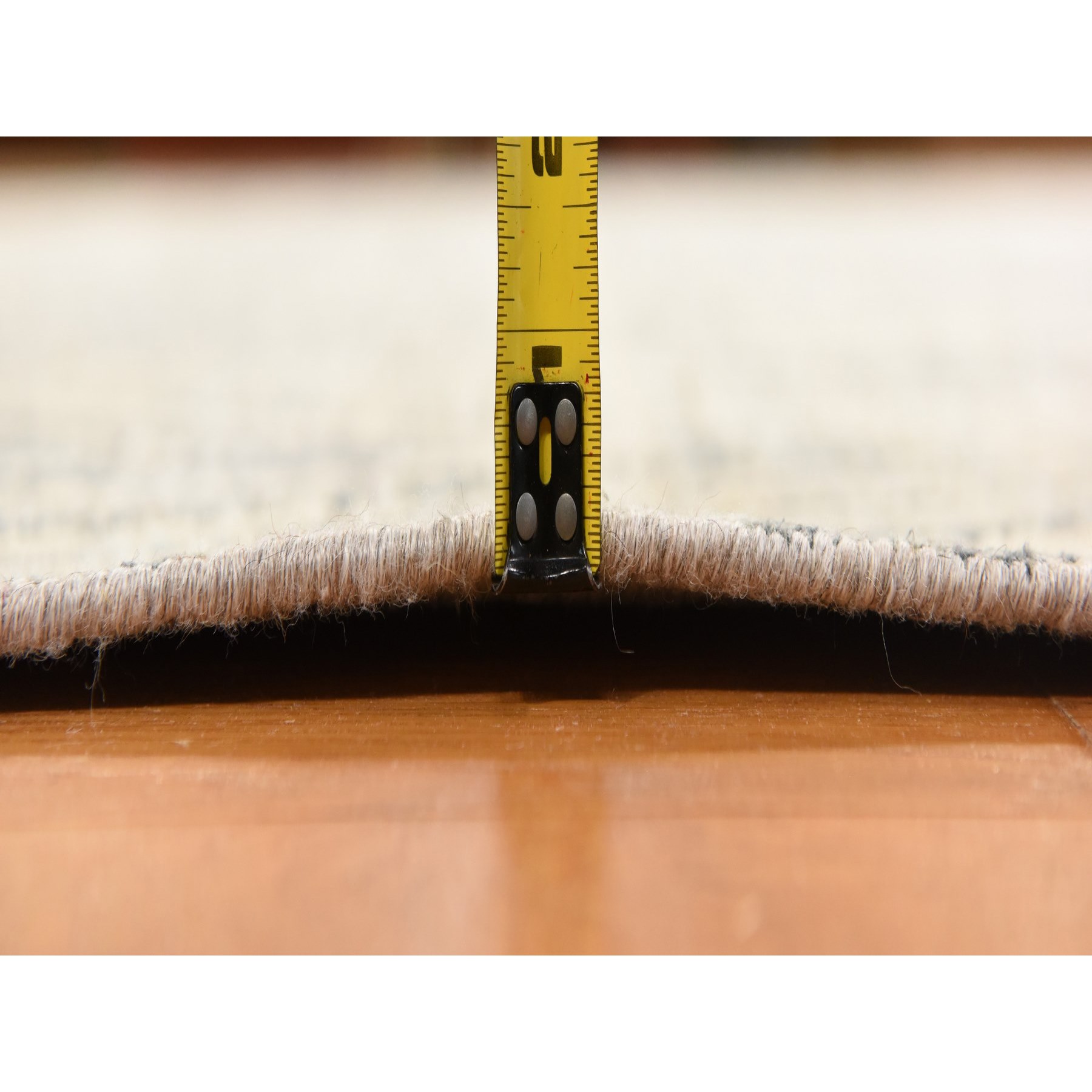 Modern-and-Contemporary-Hand-Knotted-Rug-393680