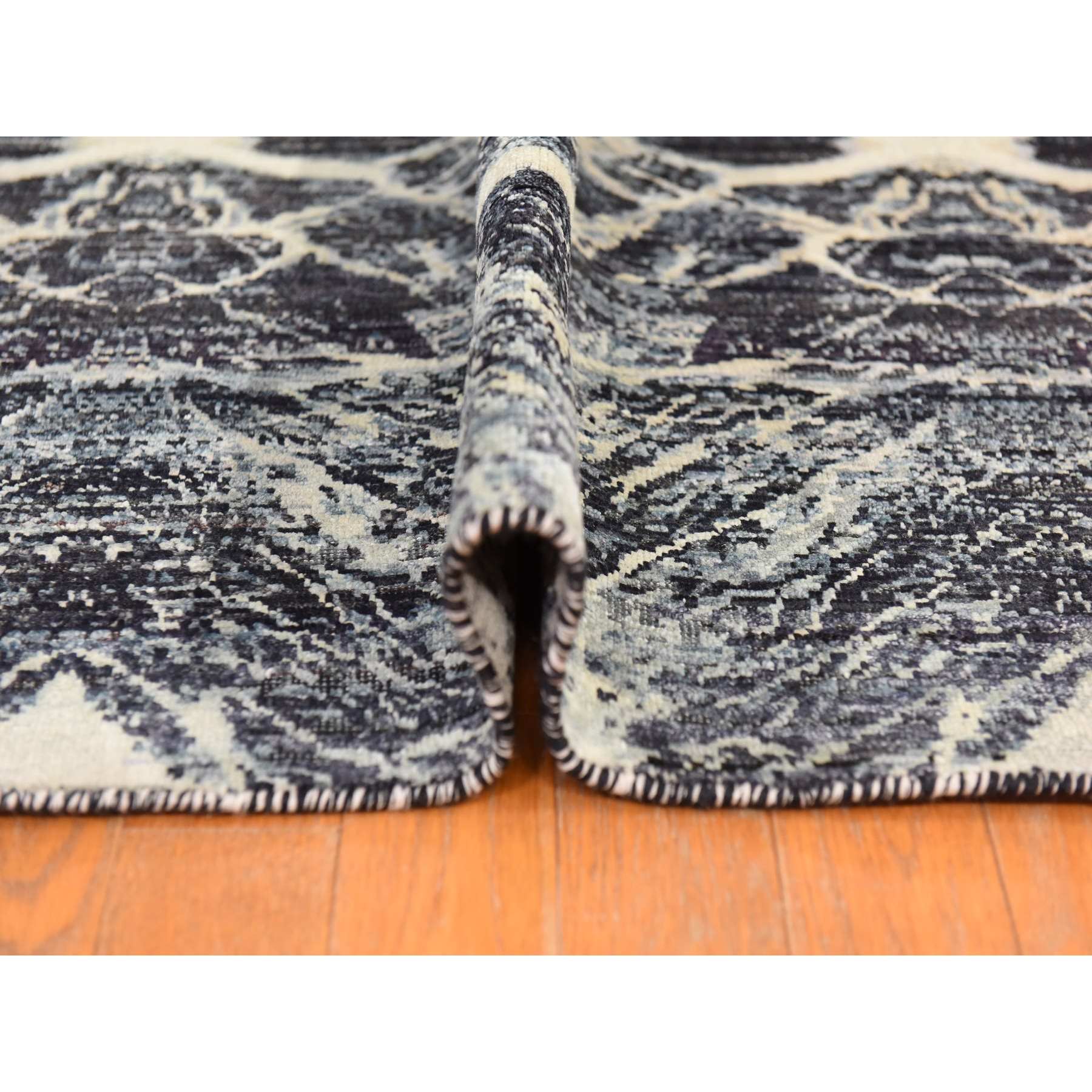 Modern-and-Contemporary-Hand-Knotted-Rug-393695