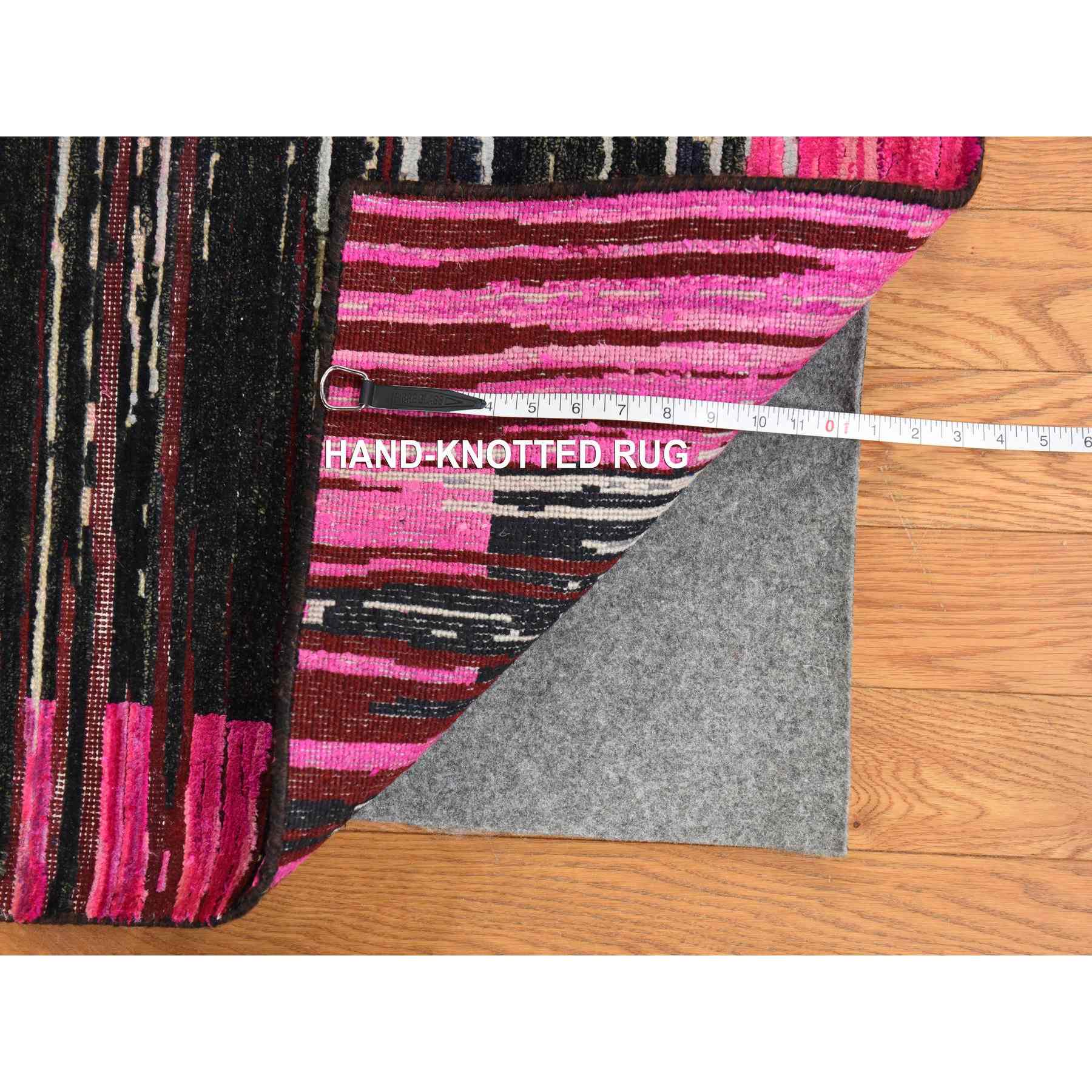 Modern-and-Contemporary-Hand-Knotted-Rug-393705