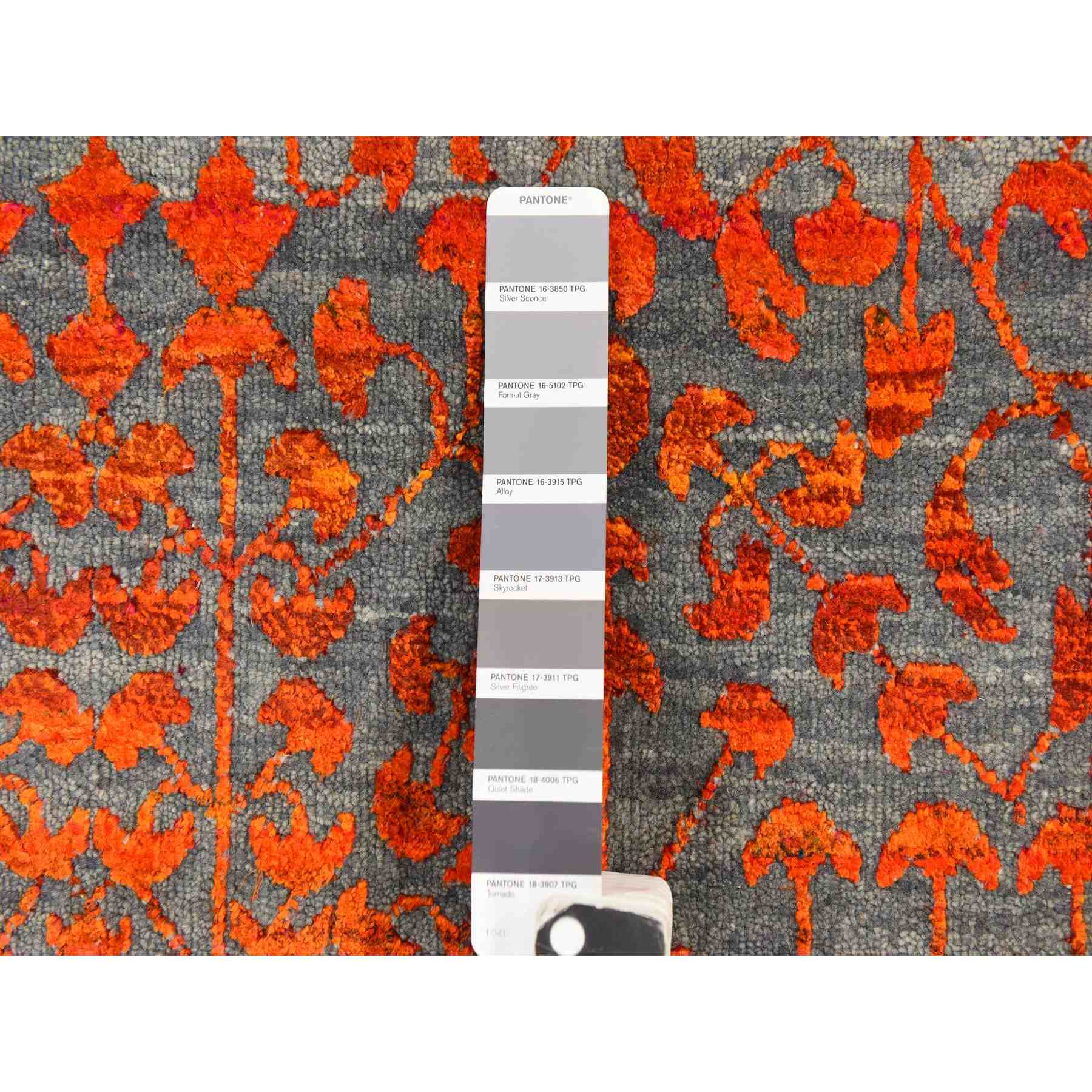 Modern-and-Contemporary-Hand-Knotted-Rug-393720