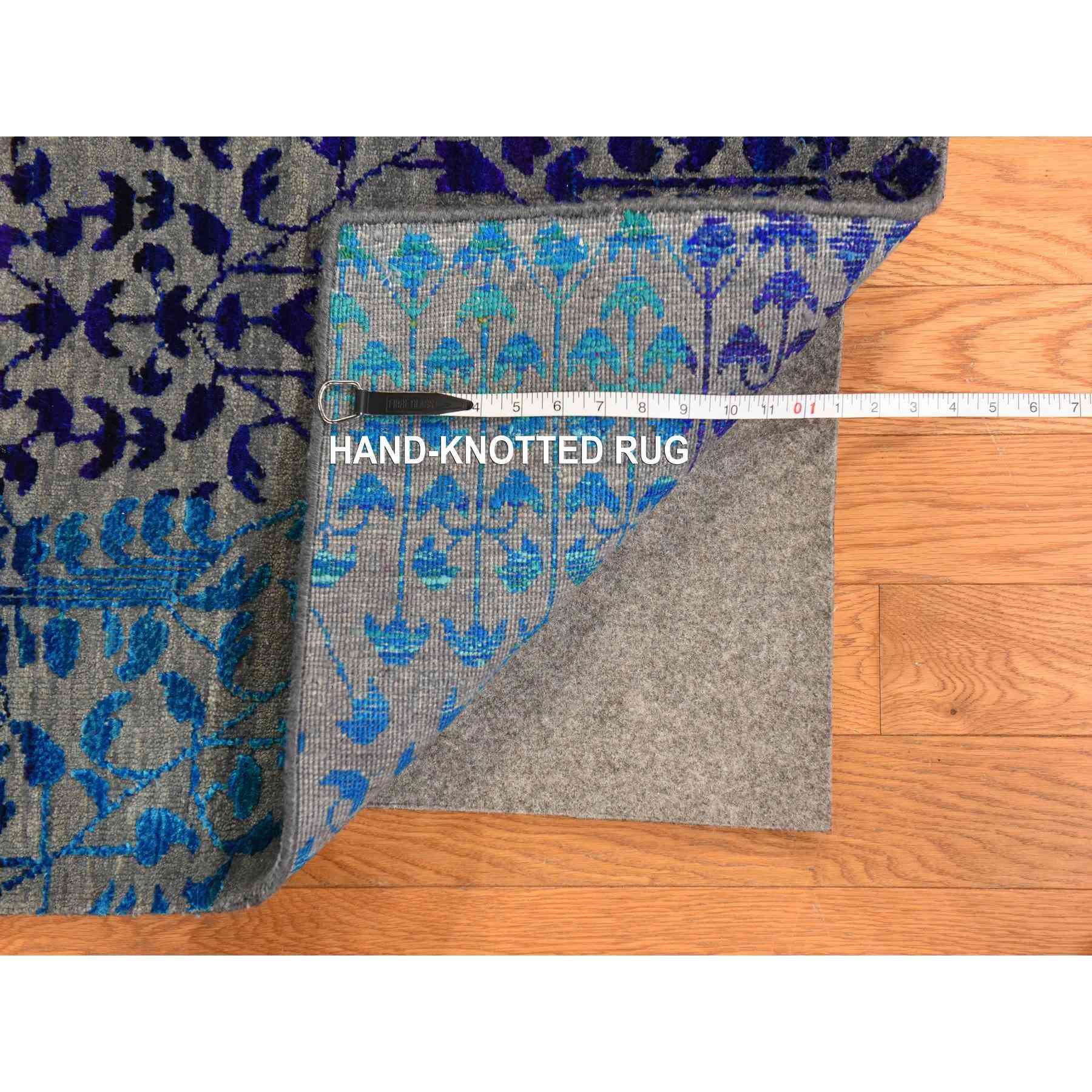 Modern-and-Contemporary-Hand-Knotted-Rug-393720