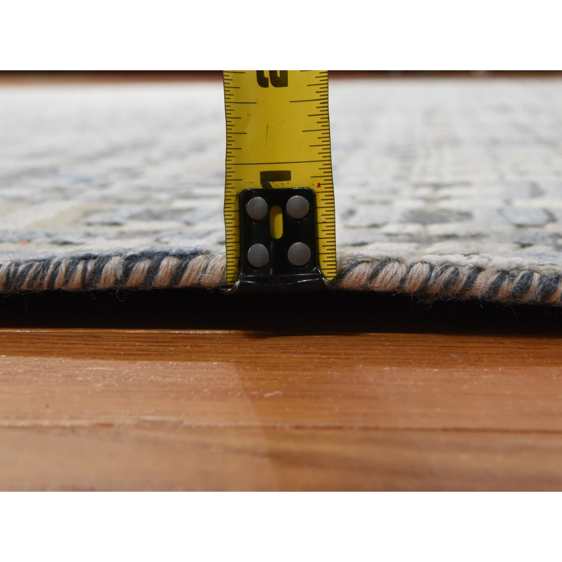 Modern-and-Contemporary-Hand-Knotted-Rug-394175