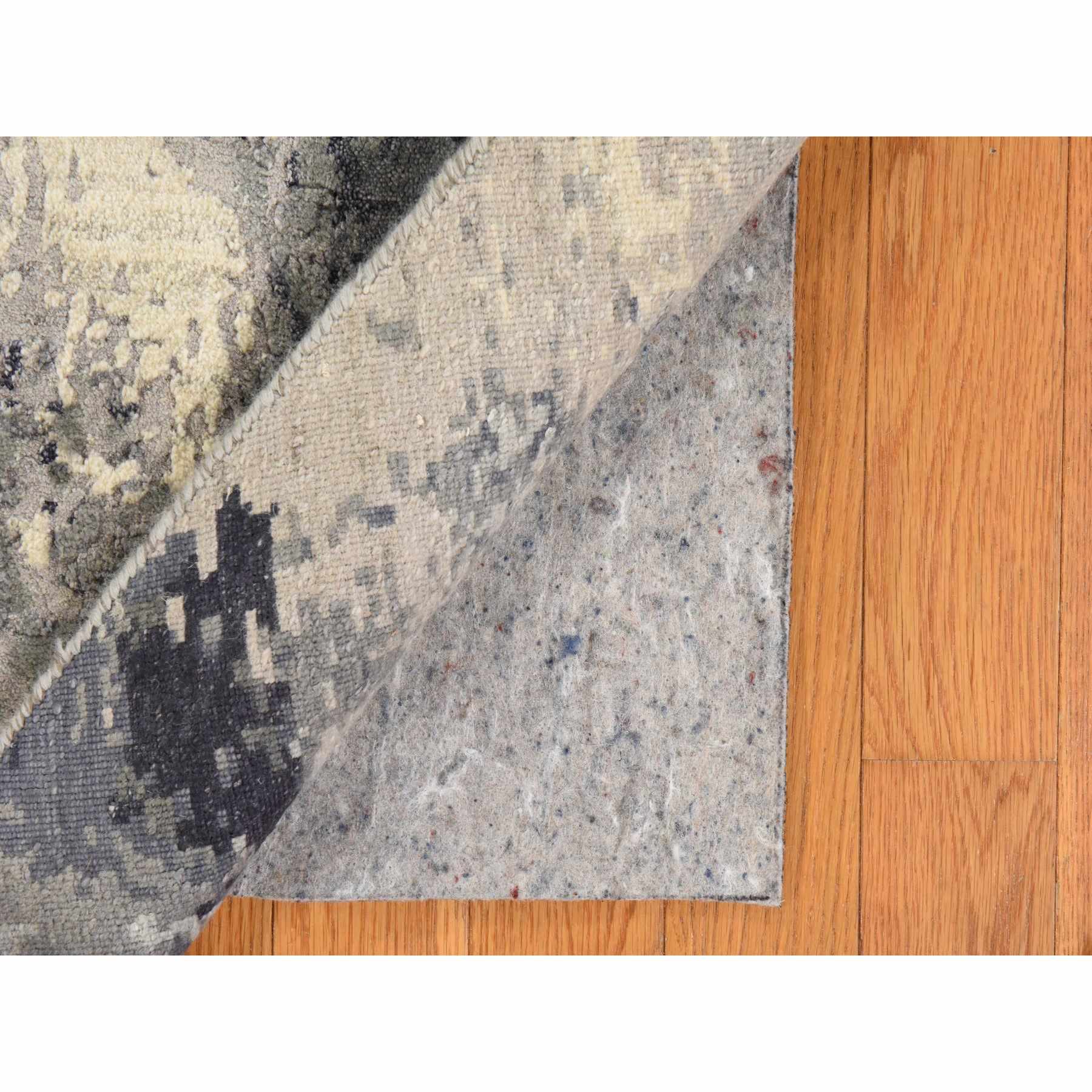 Modern-and-Contemporary-Hand-Knotted-Rug-394250