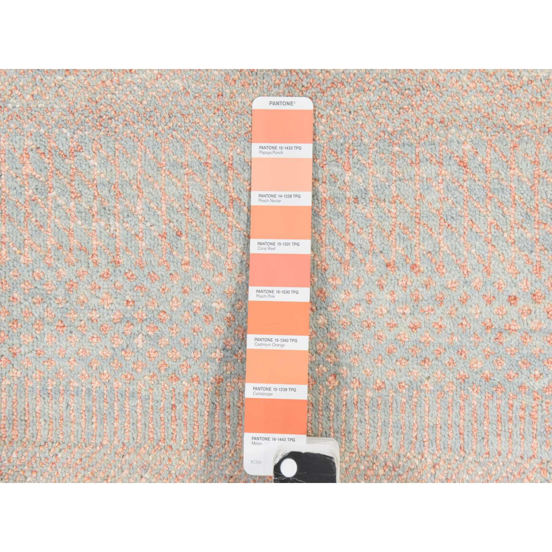 Modern-and-Contemporary-Hand-Knotted-Rug-394300