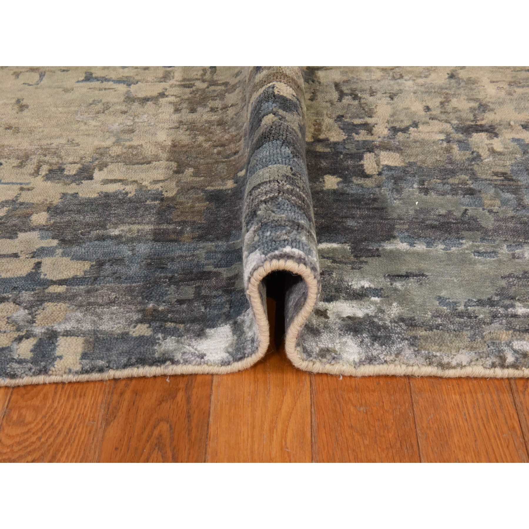 Modern-and-Contemporary-Hand-Knotted-Rug-394480