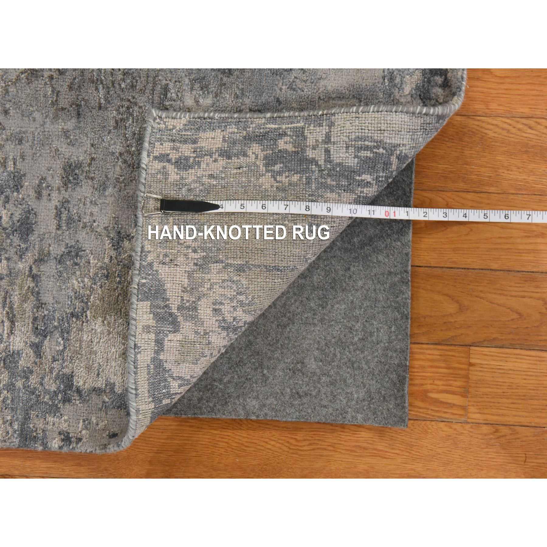 Modern-and-Contemporary-Hand-Knotted-Rug-394935