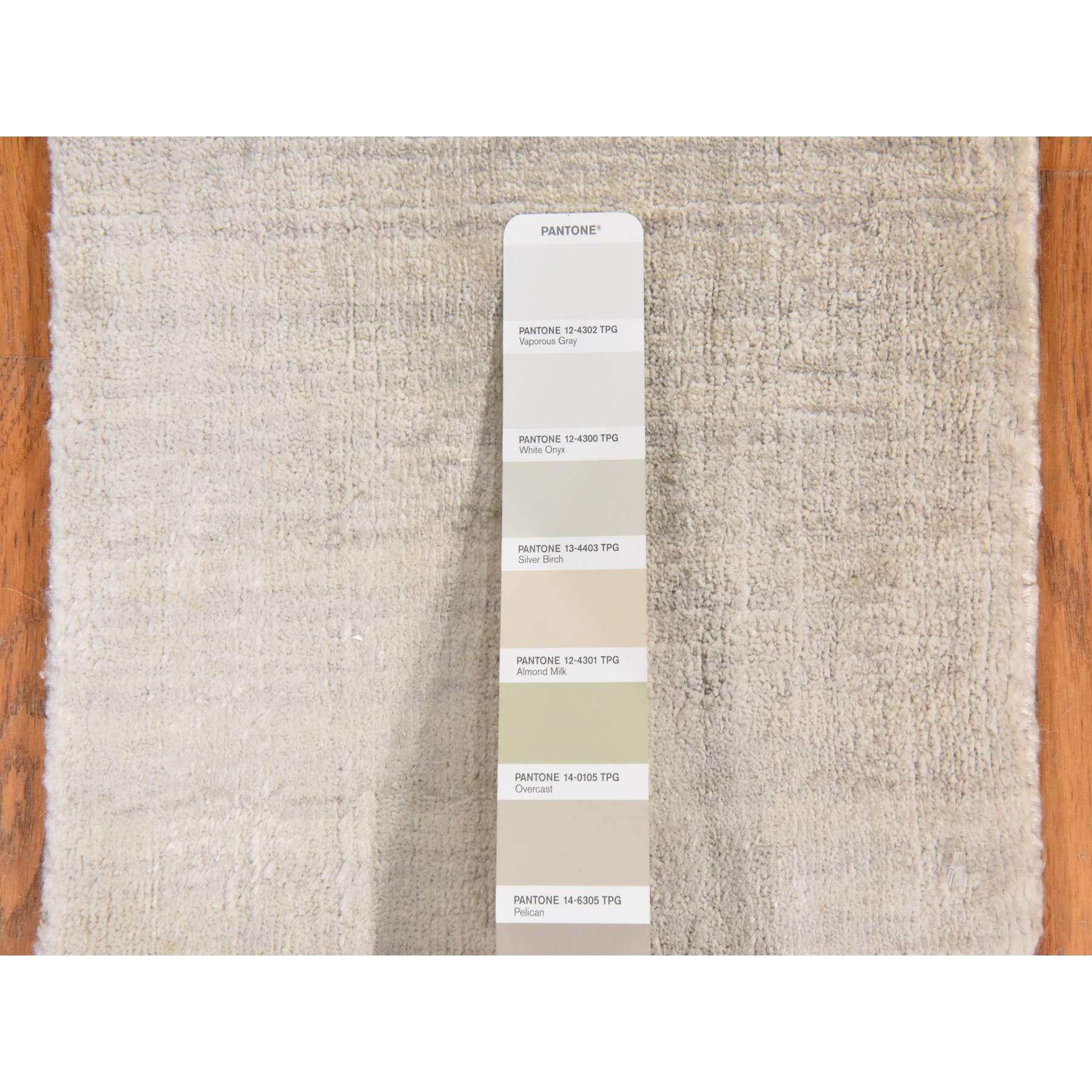 Modern-and-Contemporary-Hand-Loomed-Rug-393310