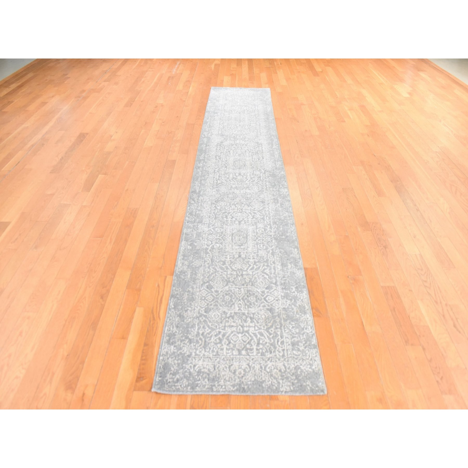 Modern-and-Contemporary-Hand-Loomed-Rug-393725