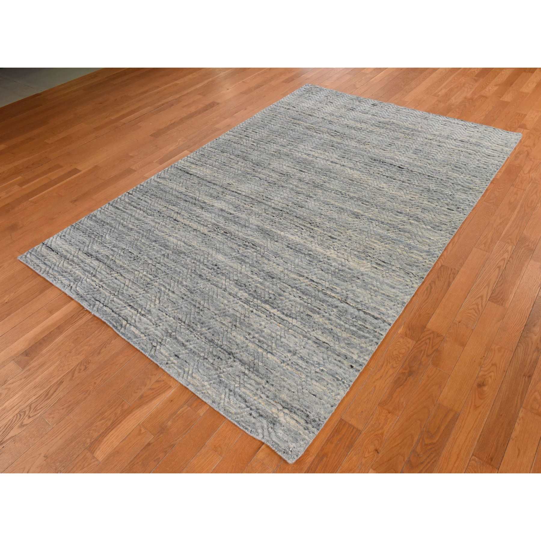 Modern-and-Contemporary-Hand-Loomed-Rug-394470