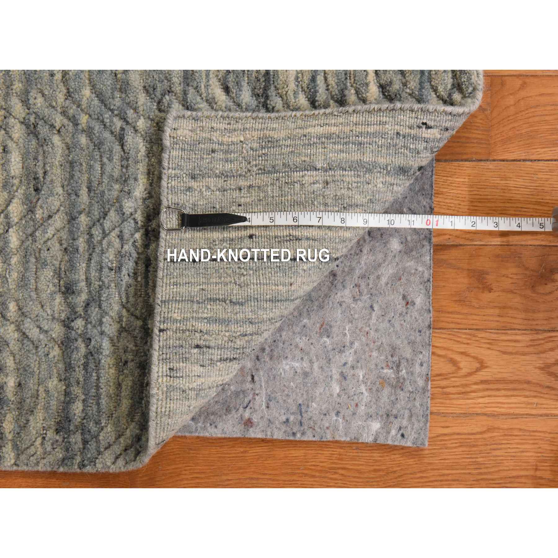 Modern-and-Contemporary-Hand-Loomed-Rug-394470