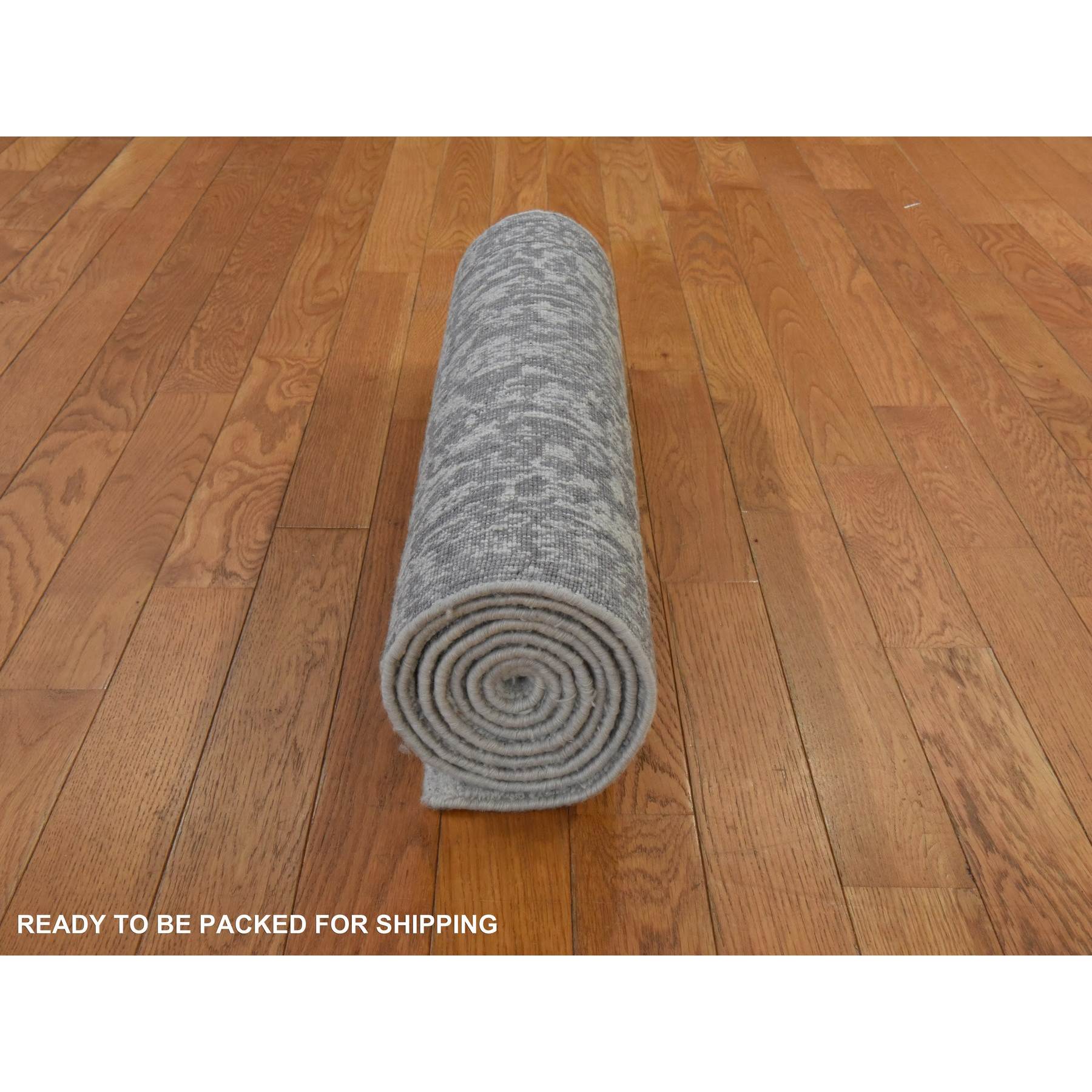Modern-and-Contemporary-Hand-Loomed-Rug-394795