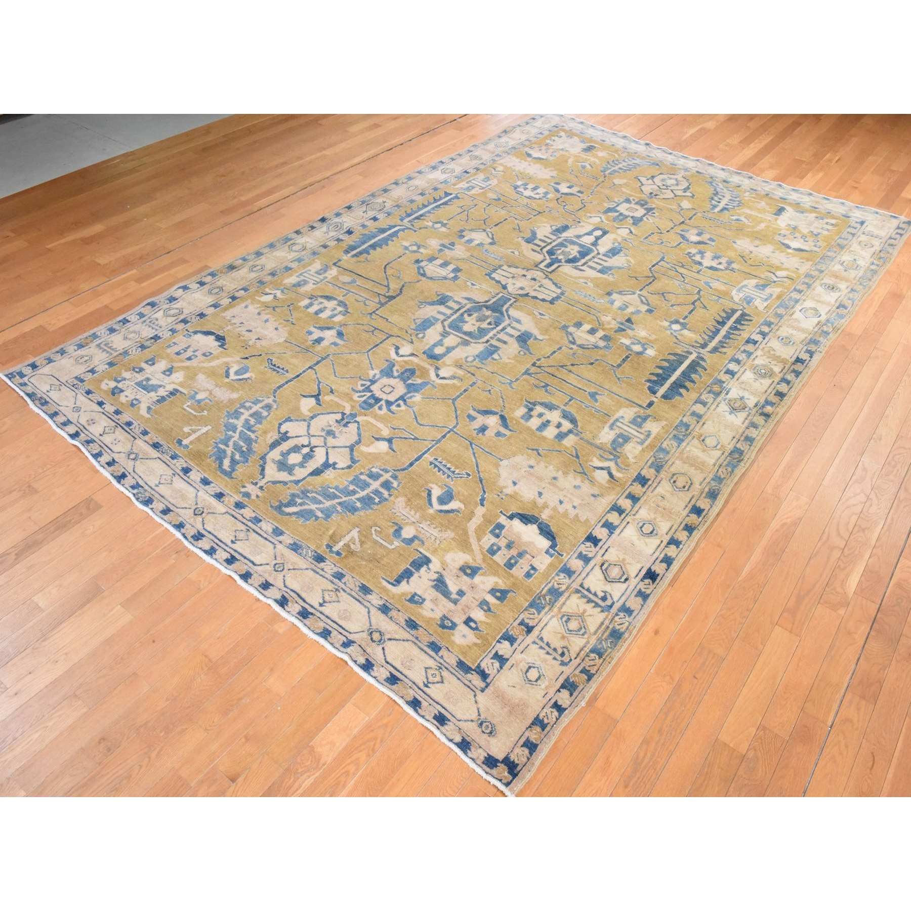 Oushak-And-Peshawar-Hand-Knotted-Rug-392975