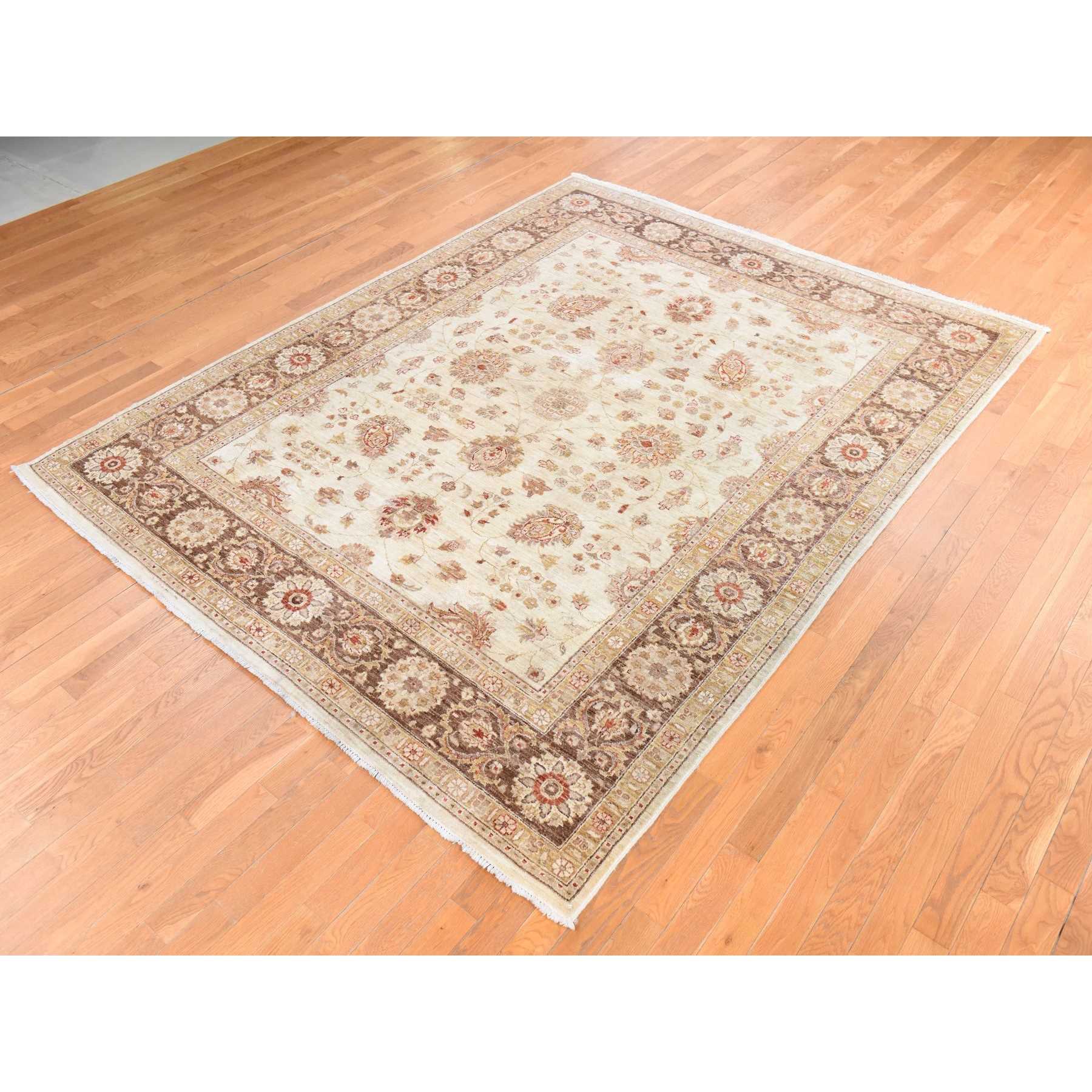 Oushak-And-Peshawar-Hand-Knotted-Rug-393330