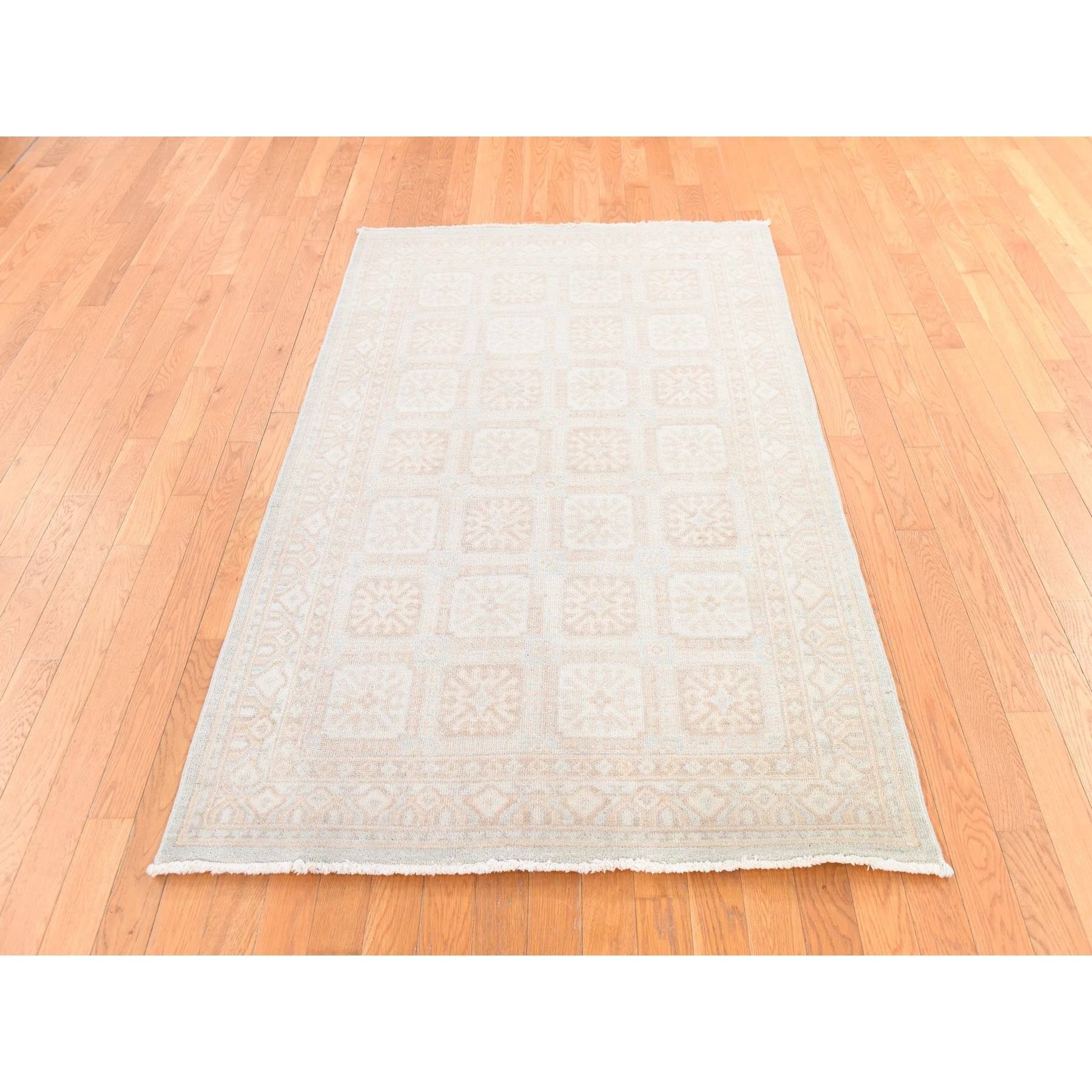 Oushak-And-Peshawar-Hand-Knotted-Rug-393415