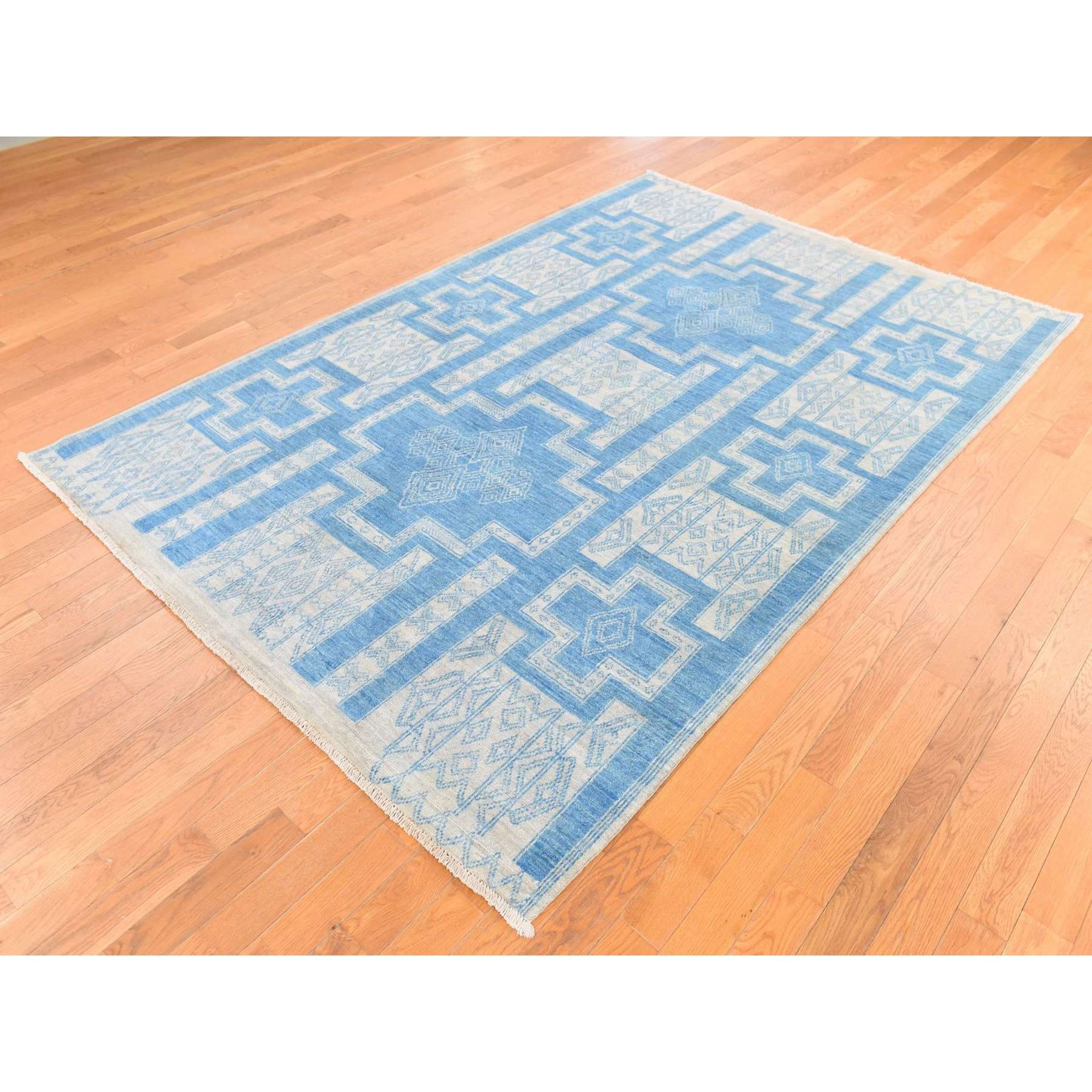 Oushak-And-Peshawar-Hand-Knotted-Rug-393425