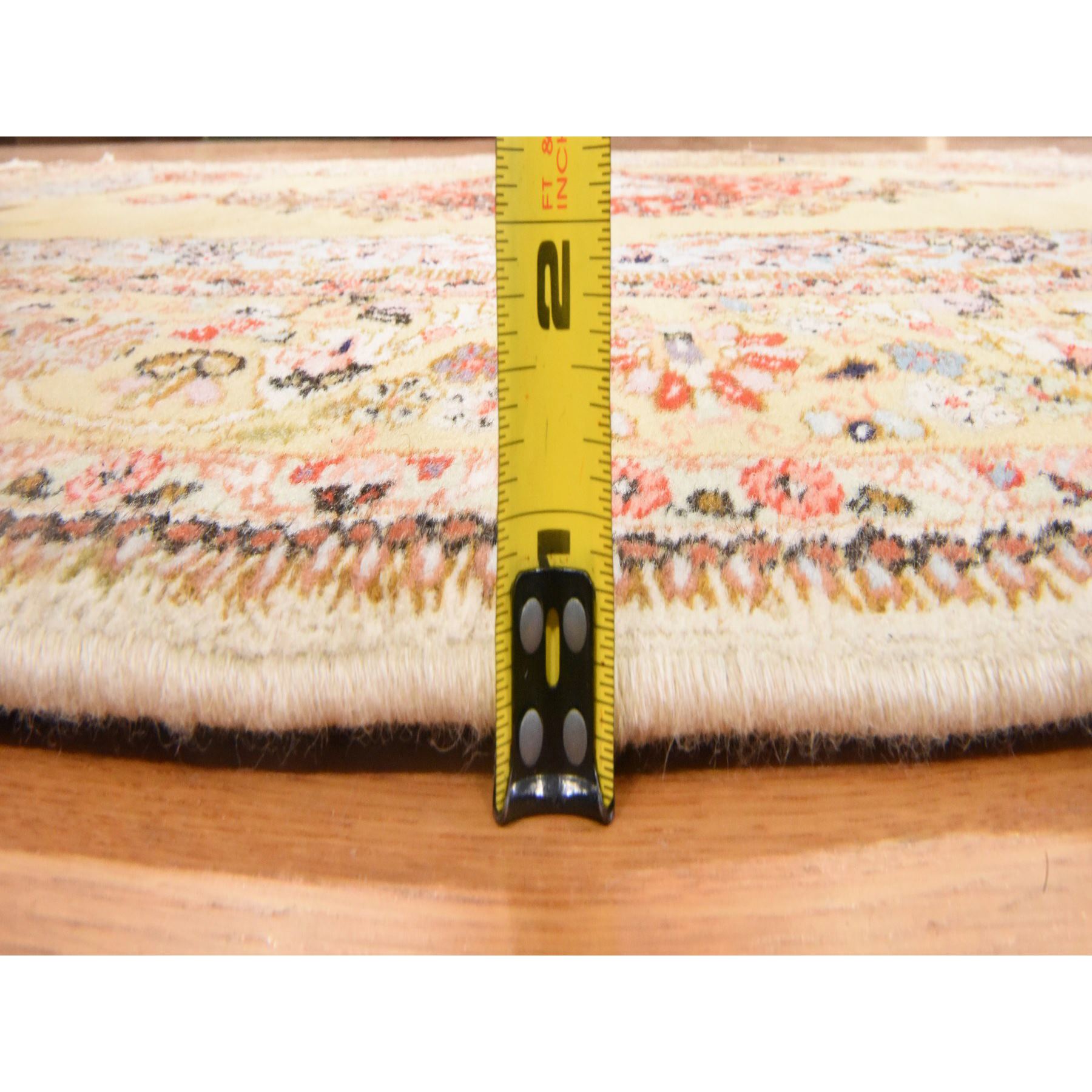 Persian-Hand-Knotted-Rug-392800