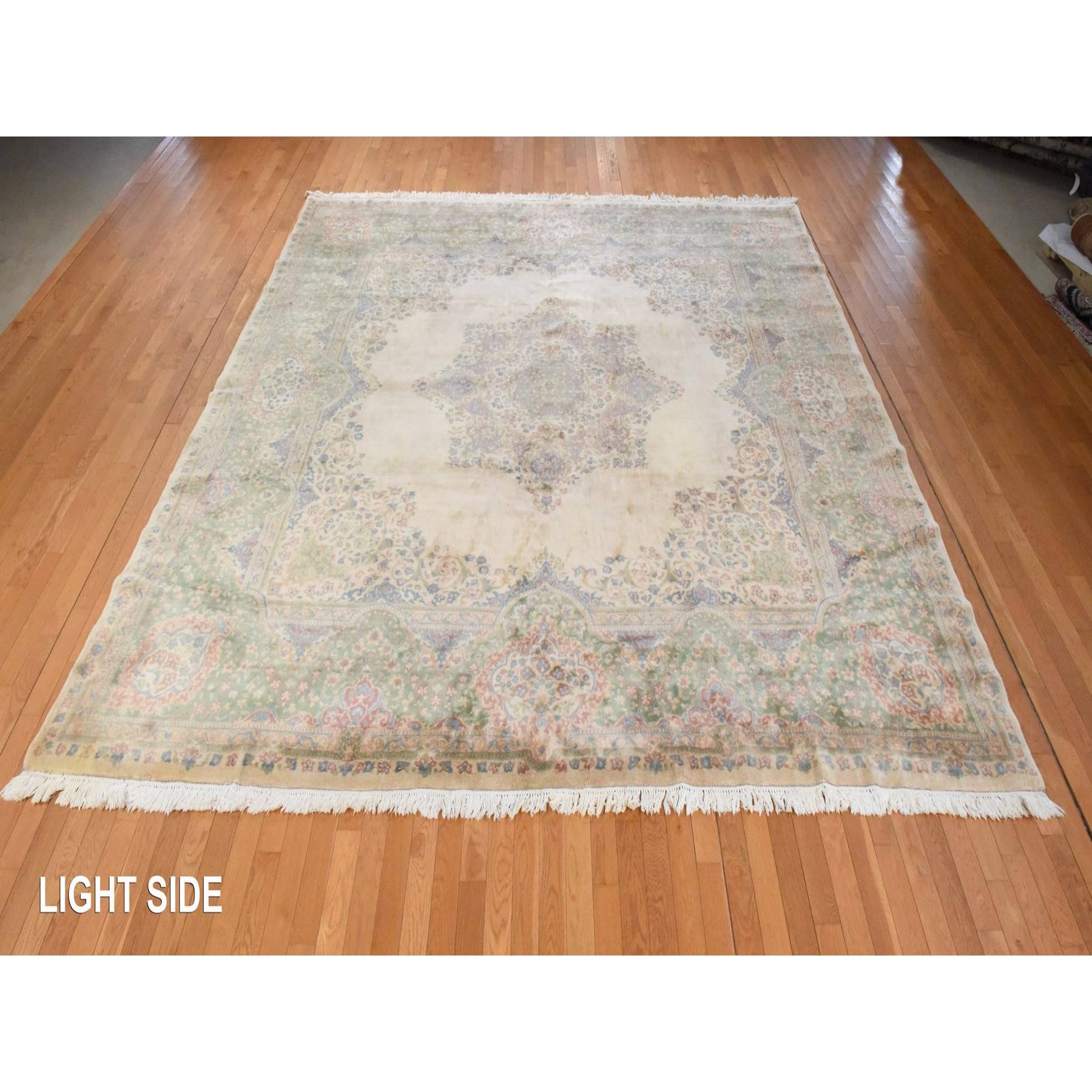 Persian-Hand-Knotted-Rug-392840