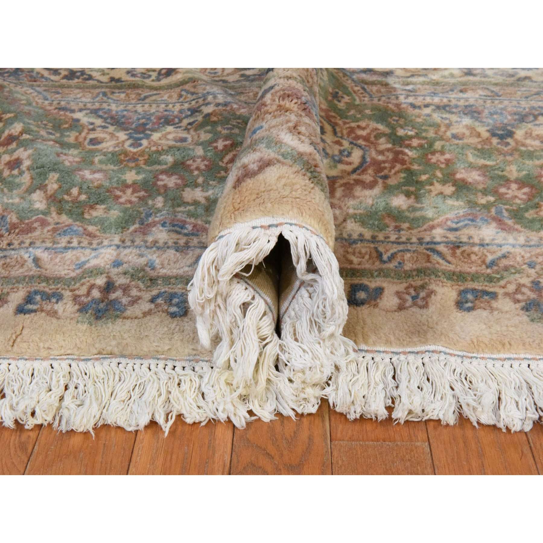 Persian-Hand-Knotted-Rug-392840