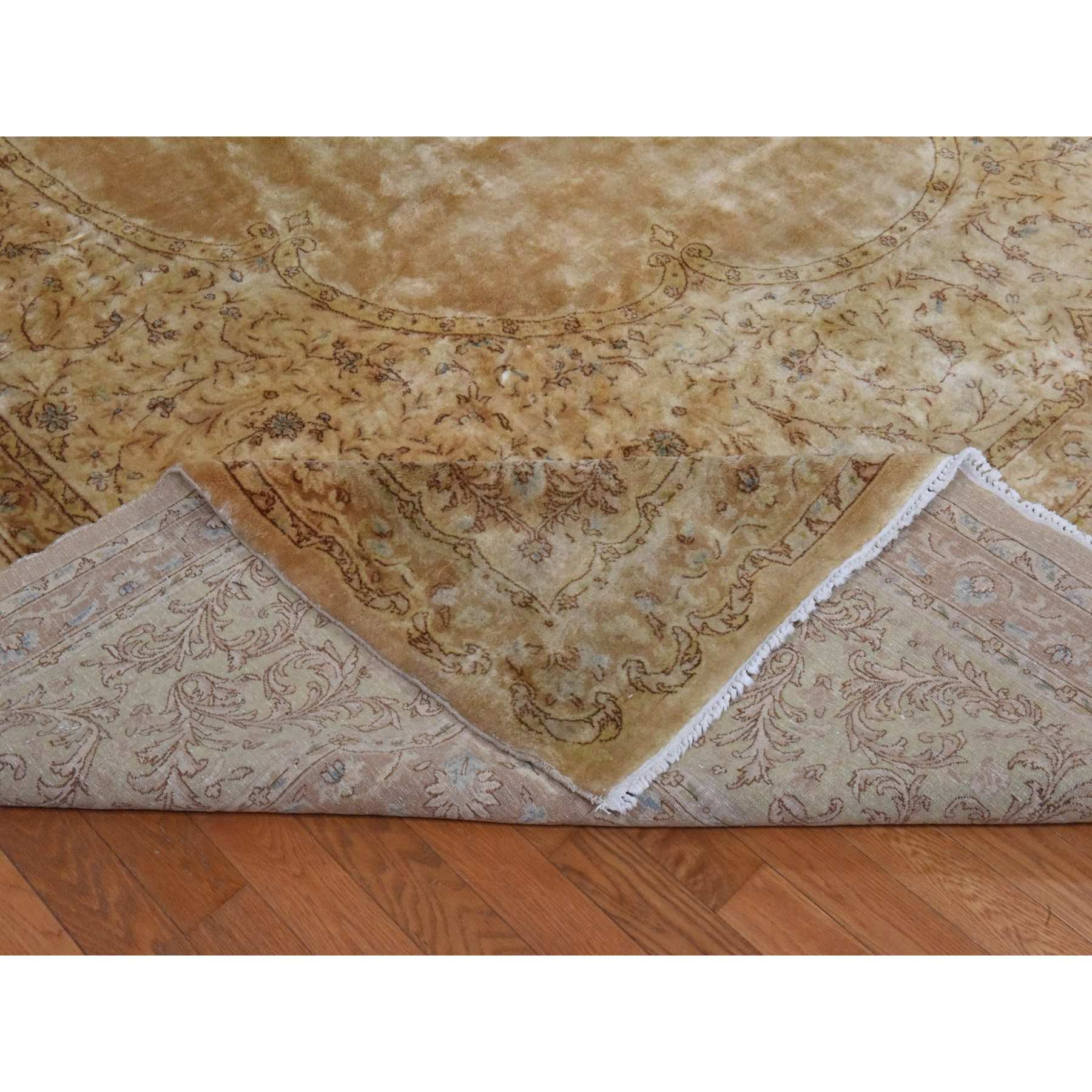 Persian-Hand-Knotted-Rug-392845