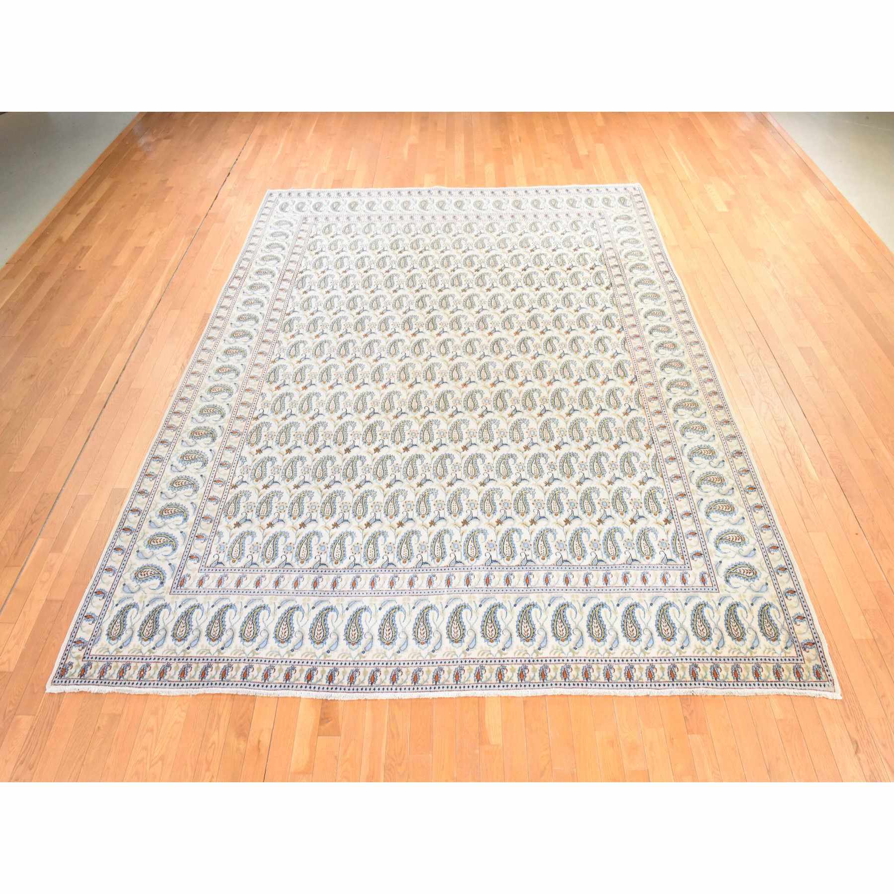 Persian-Hand-Knotted-Rug-393035