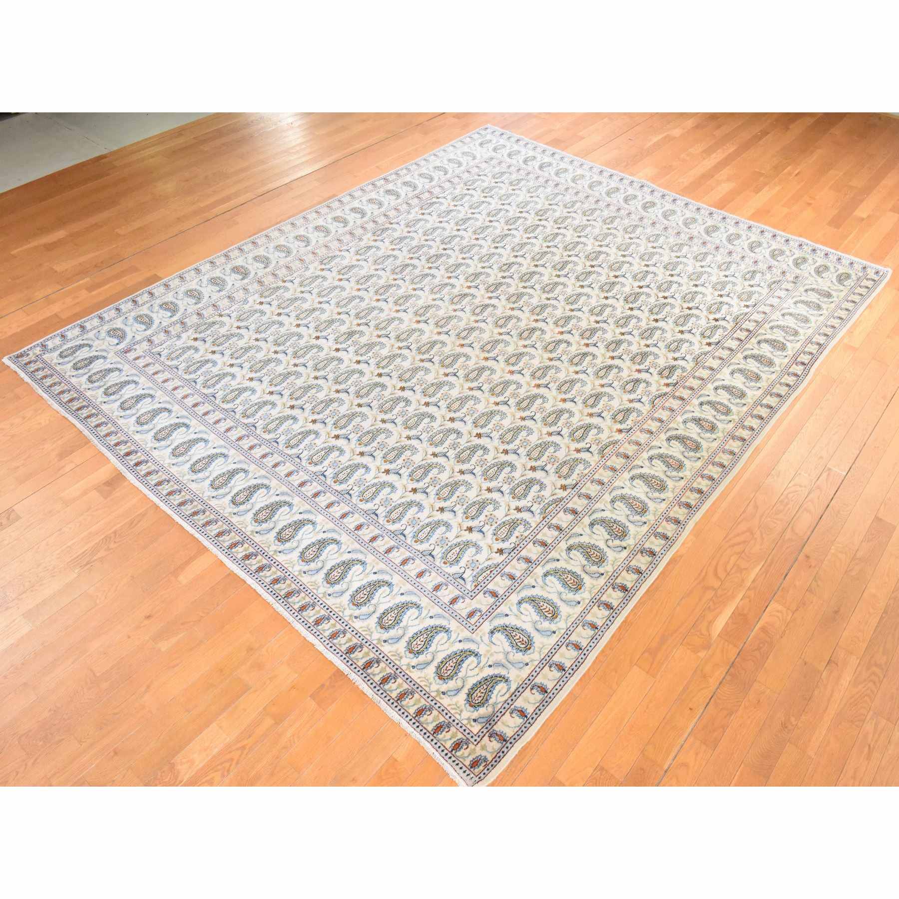 Persian-Hand-Knotted-Rug-393035