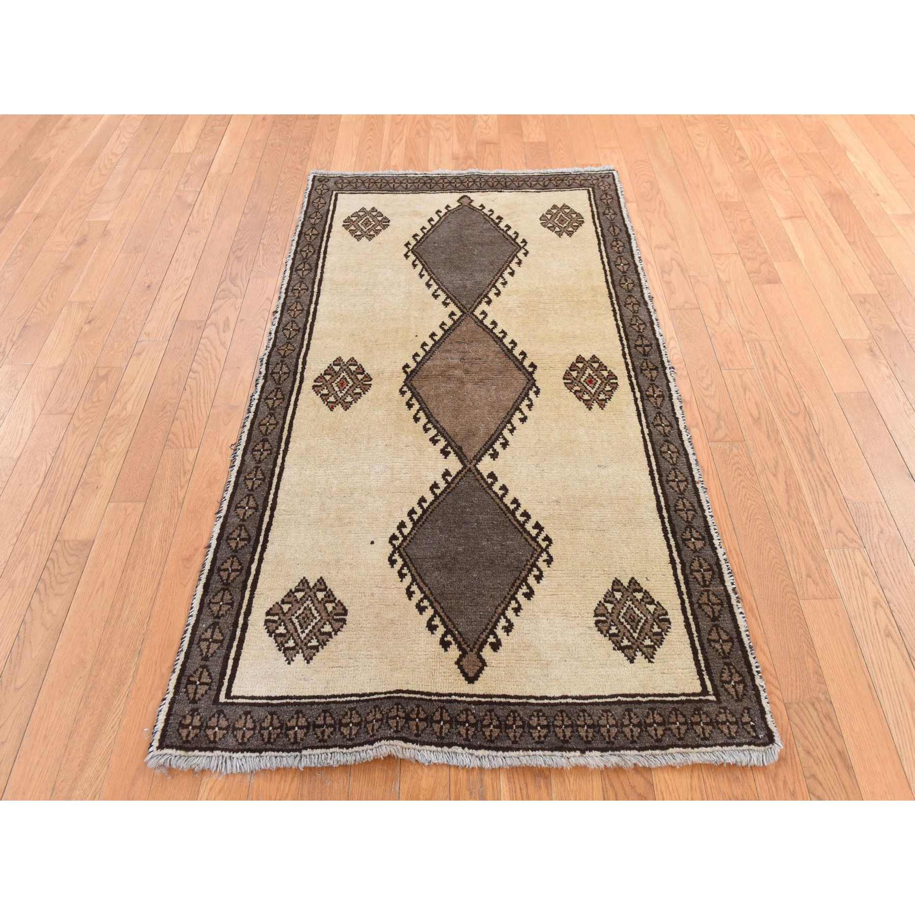 Persian-Hand-Knotted-Rug-393940
