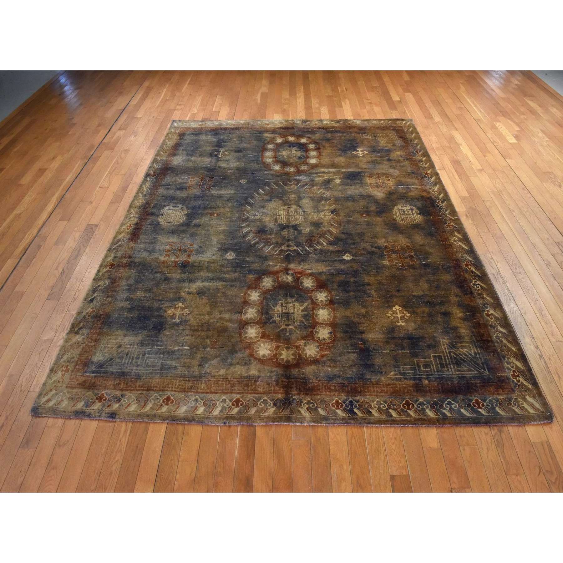 Silk-Hand-Knotted-Rug-392860