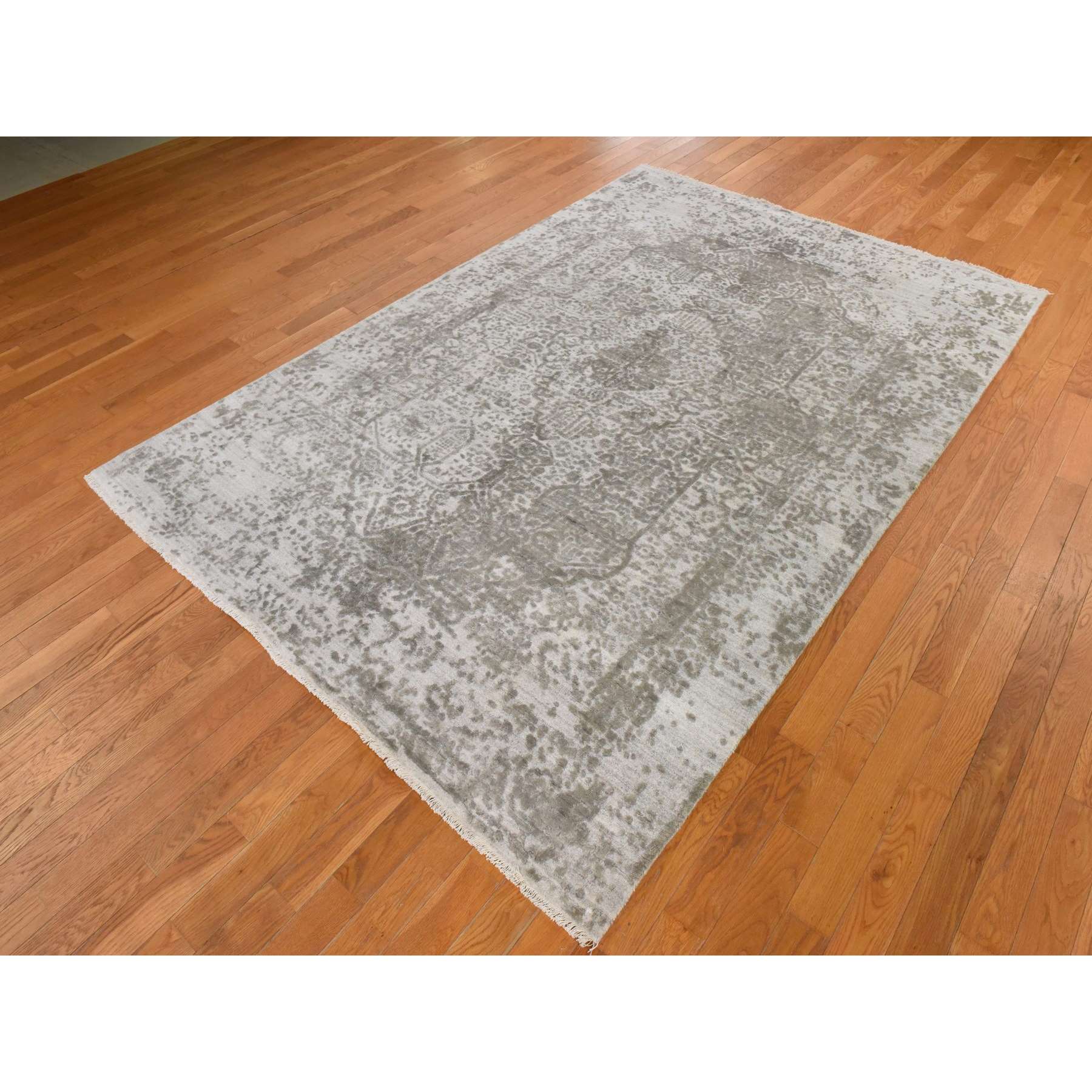Transitional-Hand-Knotted-Rug-394505