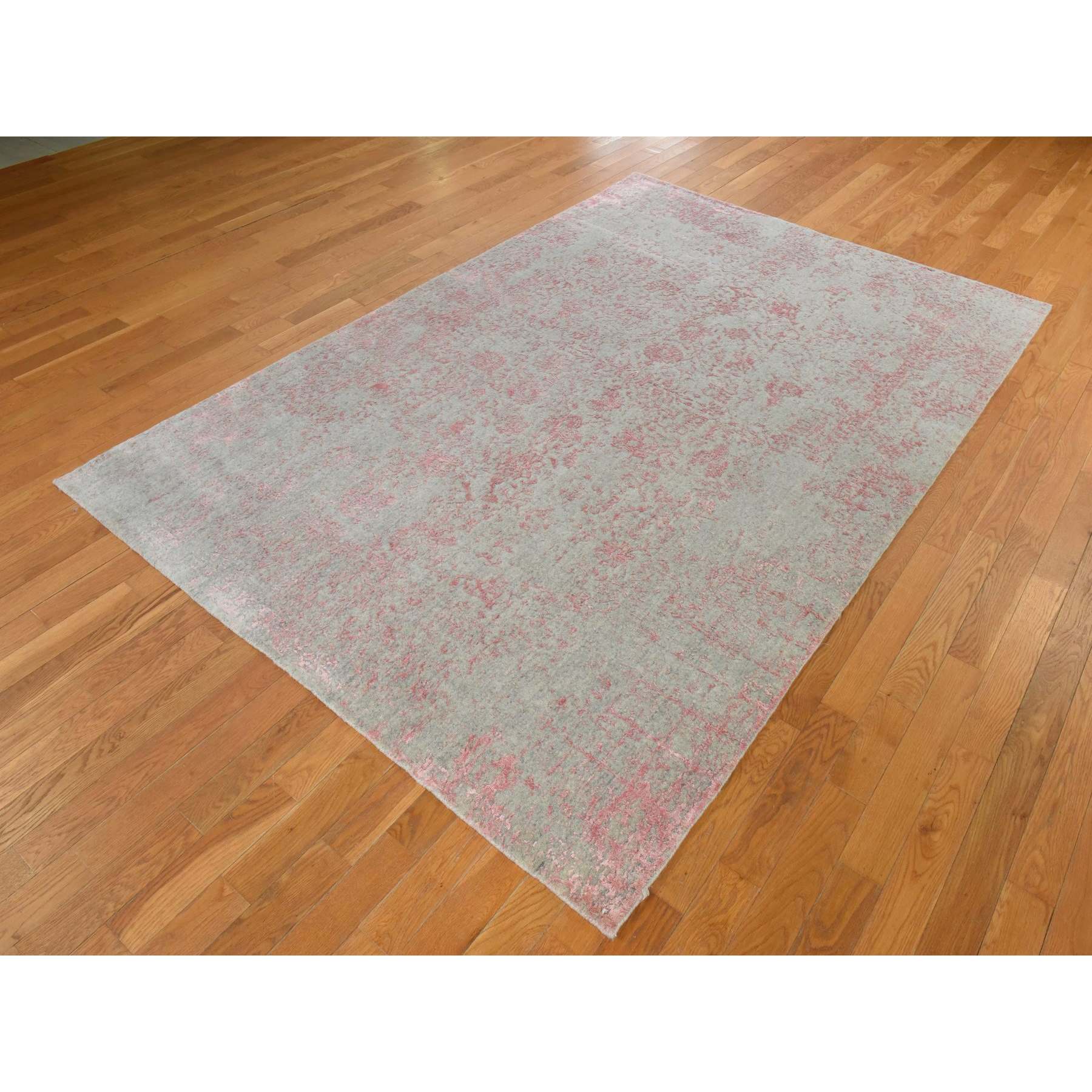 Transitional-Hand-Loomed-Rug-394500