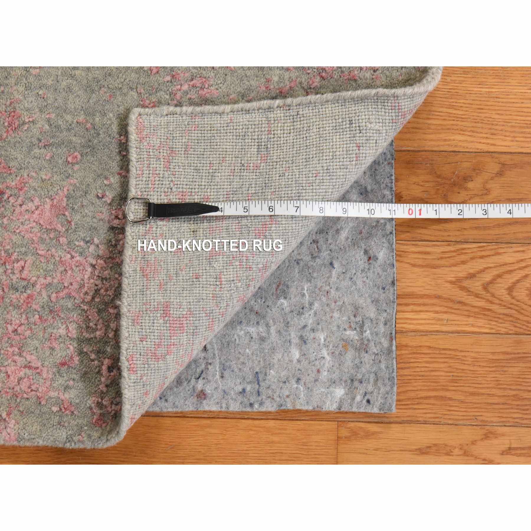 Transitional-Hand-Loomed-Rug-394500