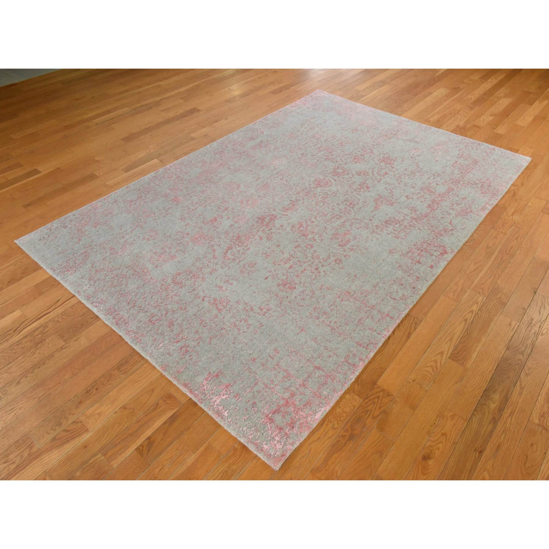 Transitional-Hand-Loomed-Rug-394510