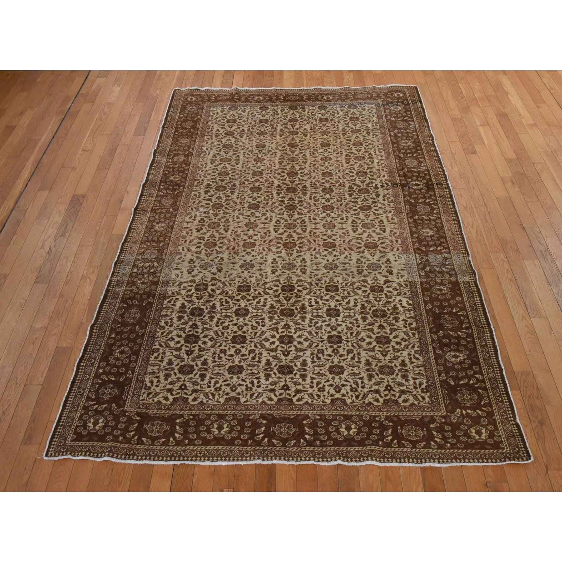 Vintage-Hand-Knotted-Rug-392930