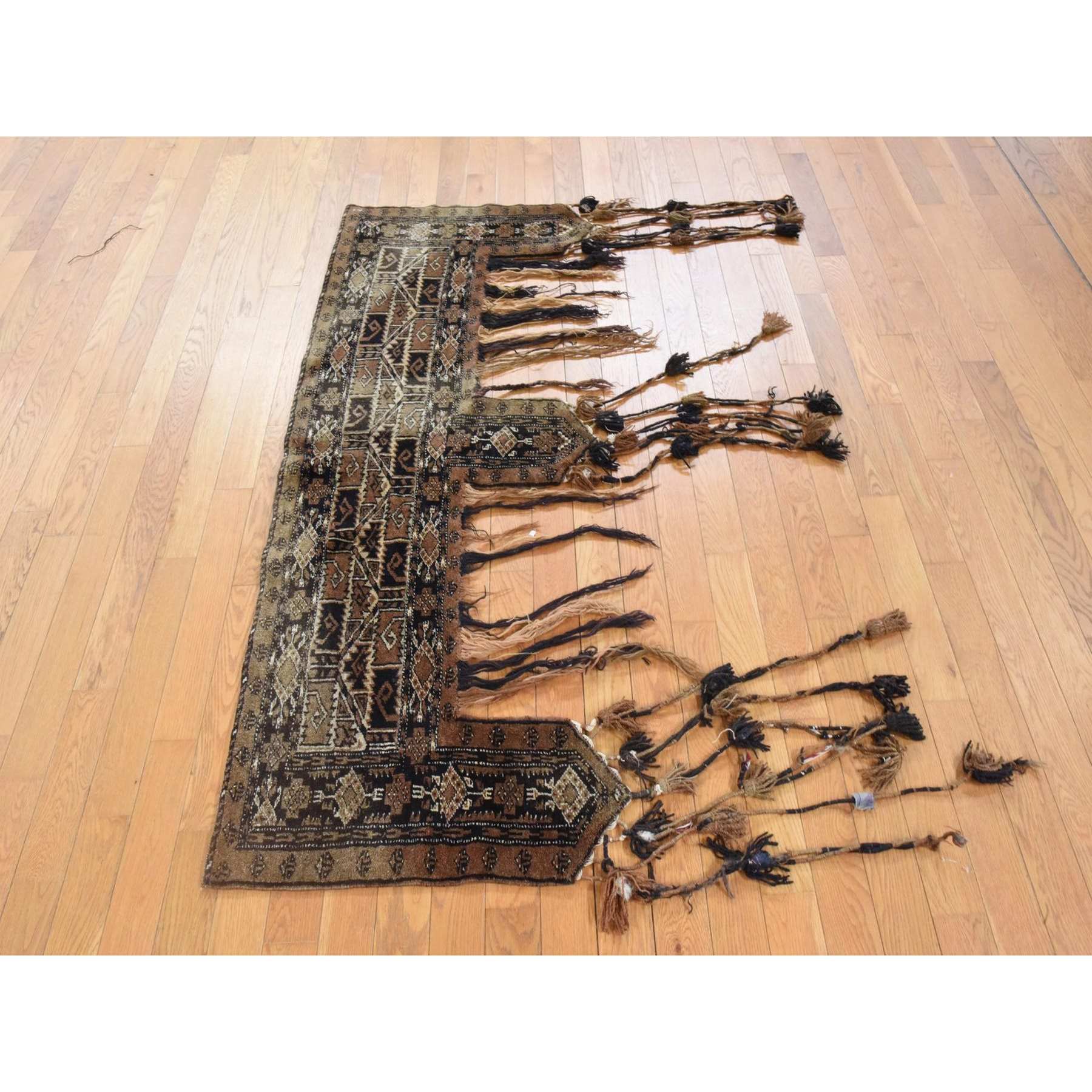 Vintage-Hand-Knotted-Rug-393245