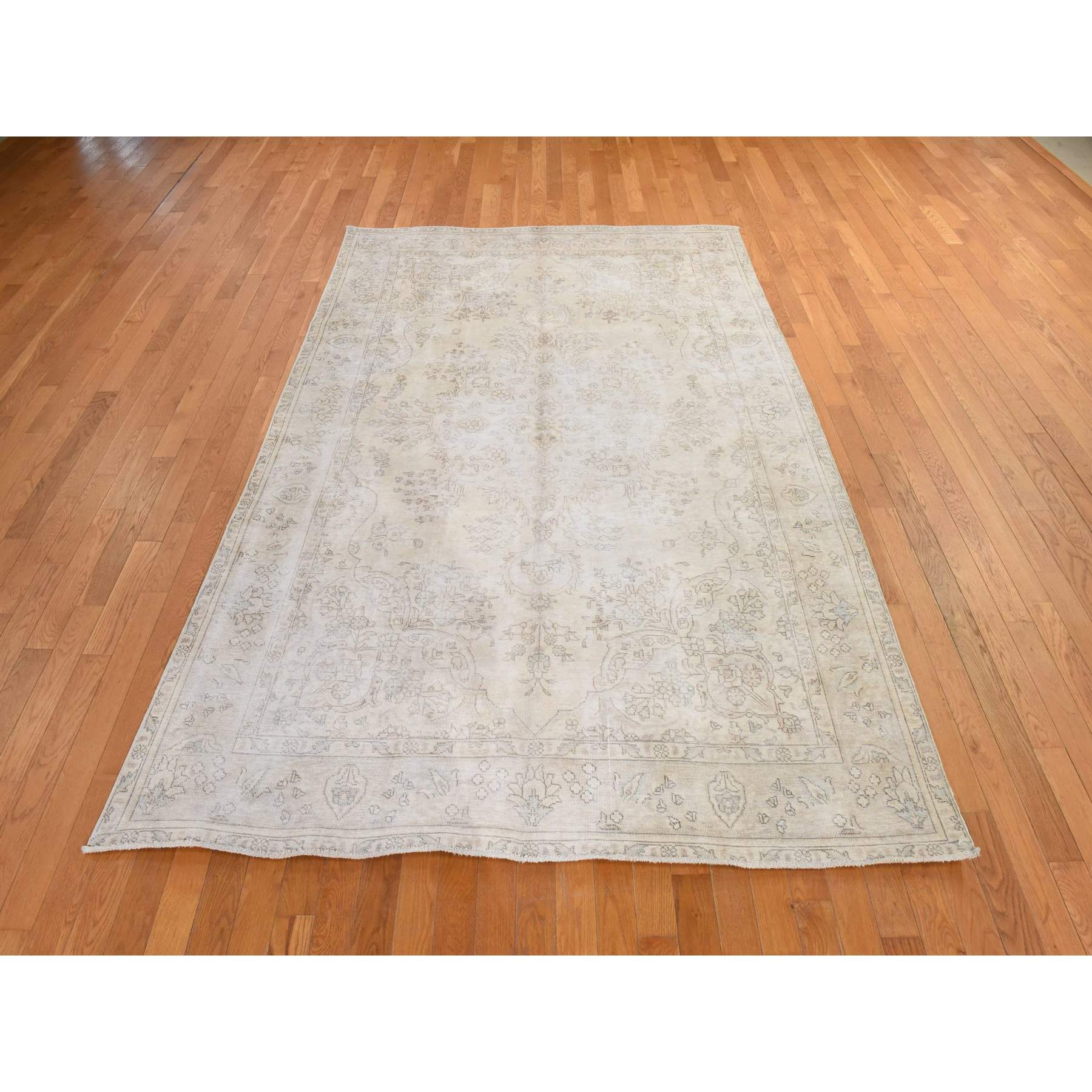 White-Wash-Vintage-Silver-Wash-Hand-Knotted-Rug-394420