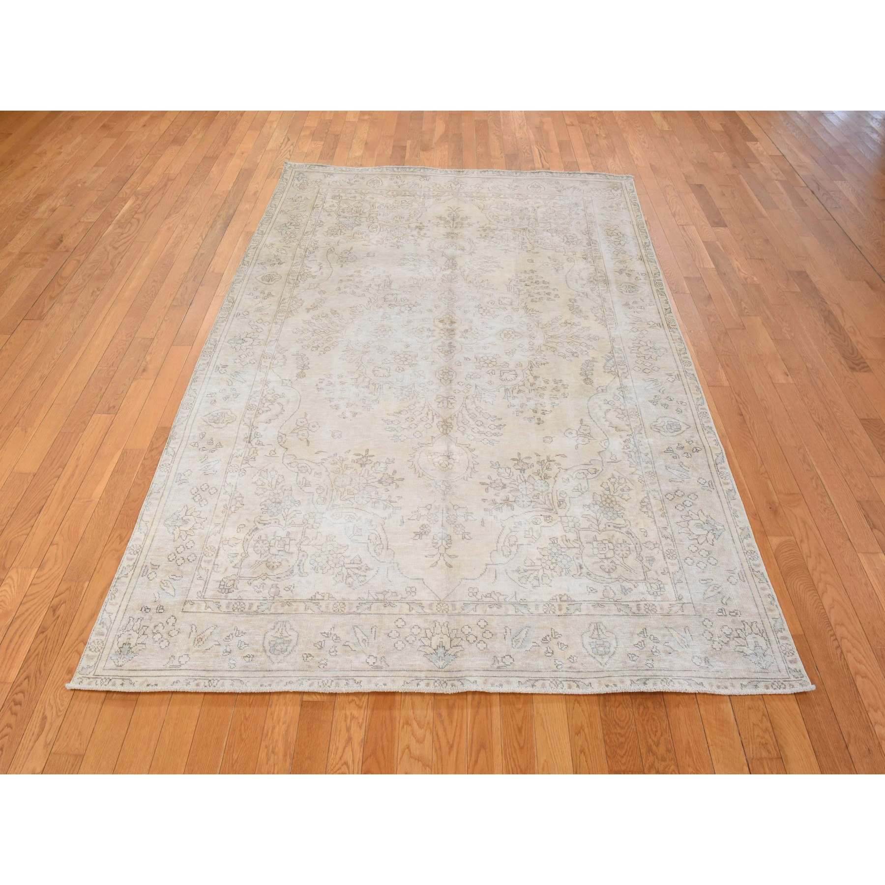 White-Wash-Vintage-Silver-Wash-Hand-Knotted-Rug-394420