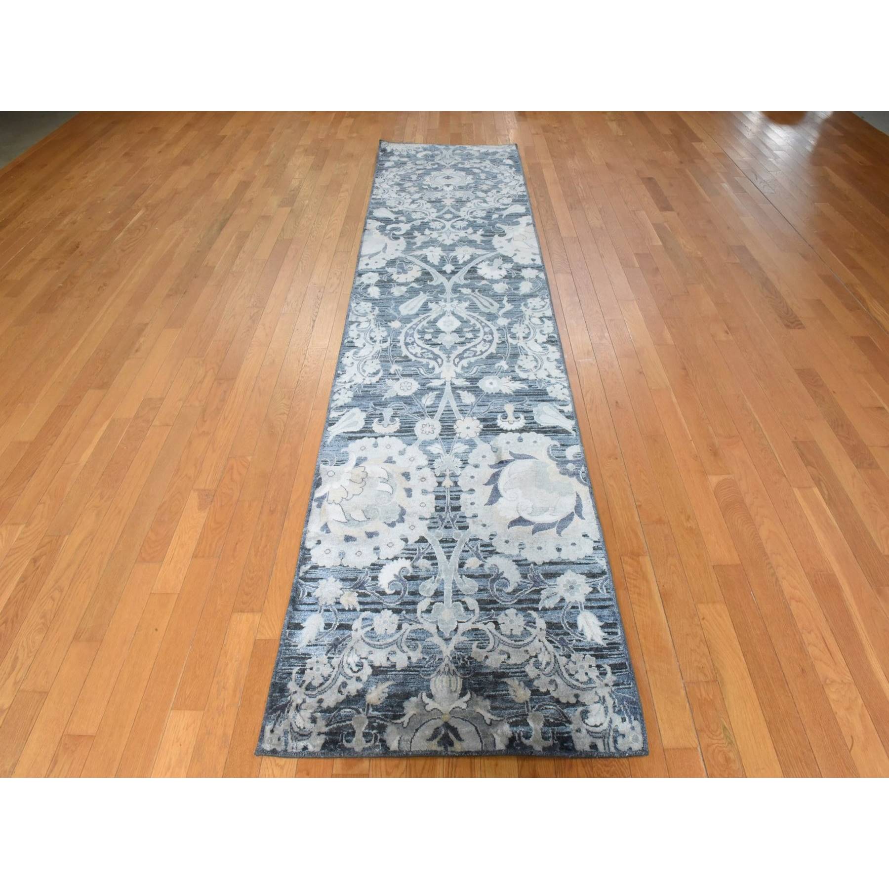 Wool-and-Silk-Hand-Knotted-Rug-394700