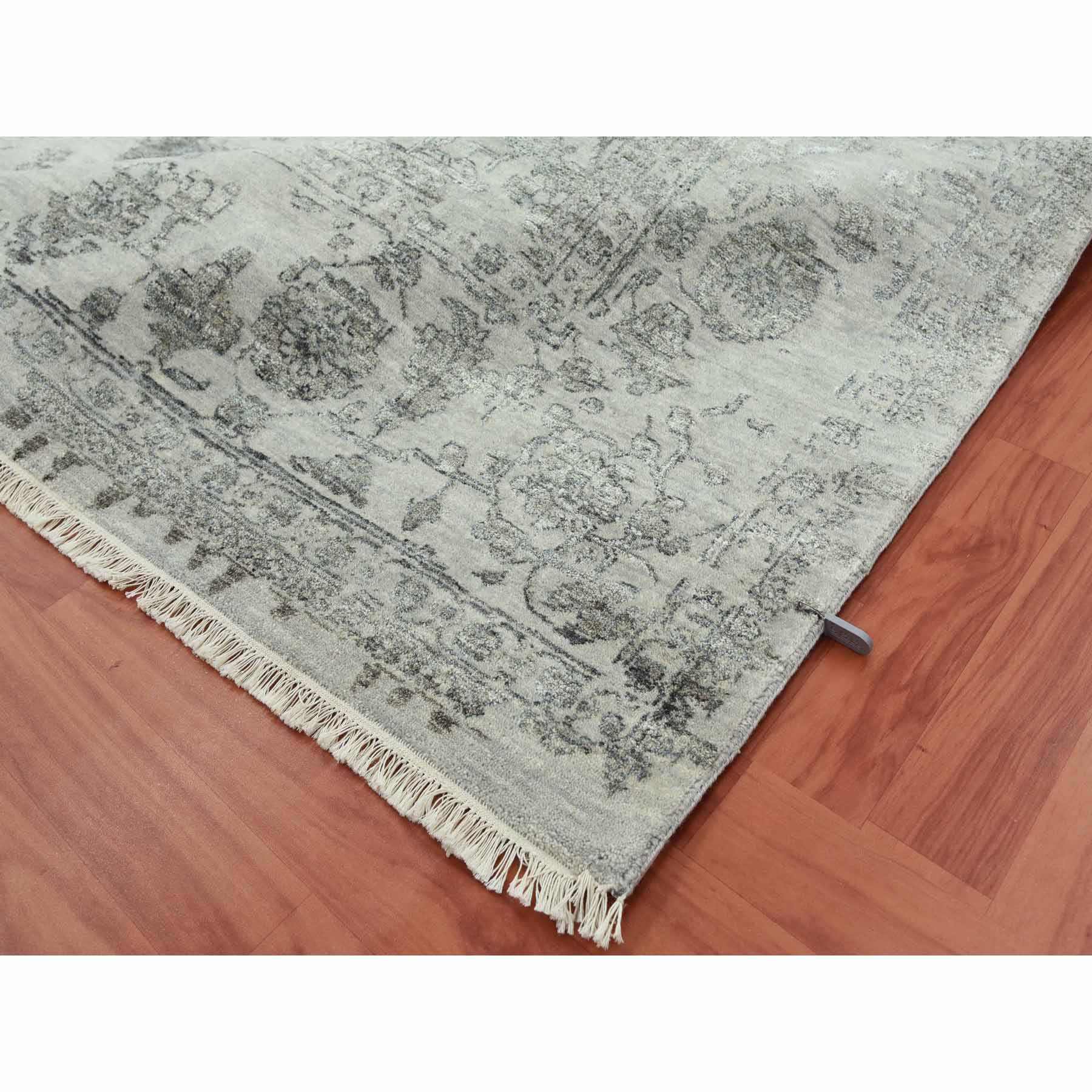 Heriz-Hand-Knotted-Rug-396440