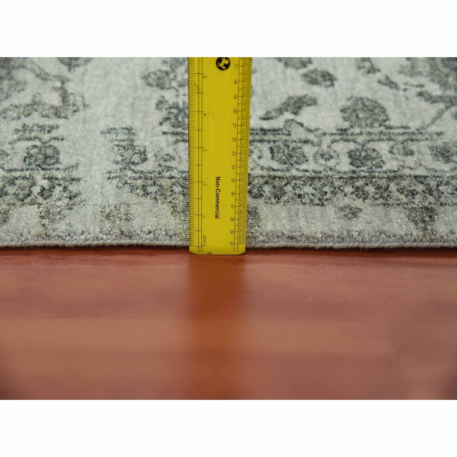Heriz-Hand-Knotted-Rug-396440