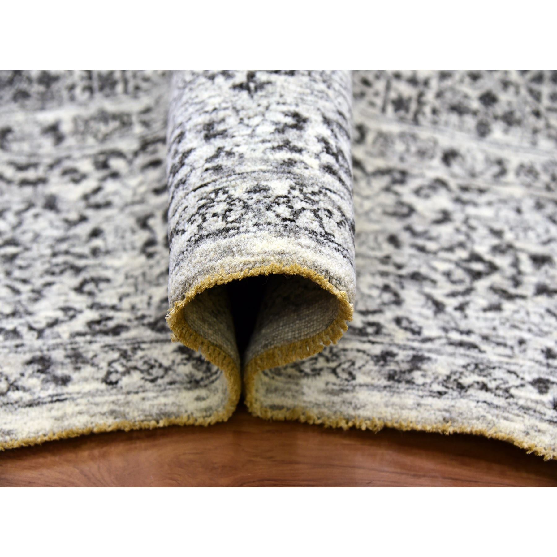 Mamluk-Hand-Knotted-Rug-397355