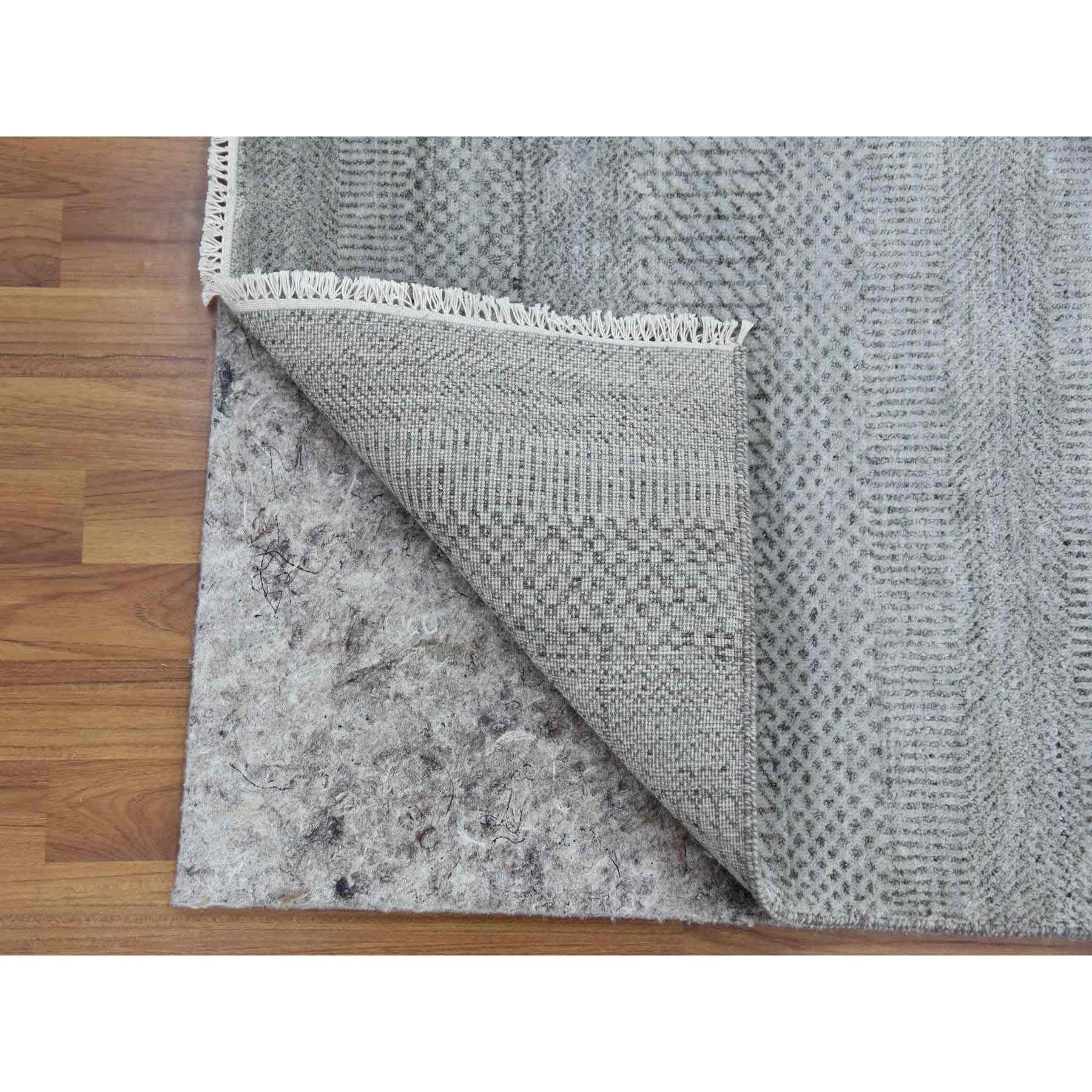 Modern-and-Contemporary-Hand-Knotted-Rug-395670