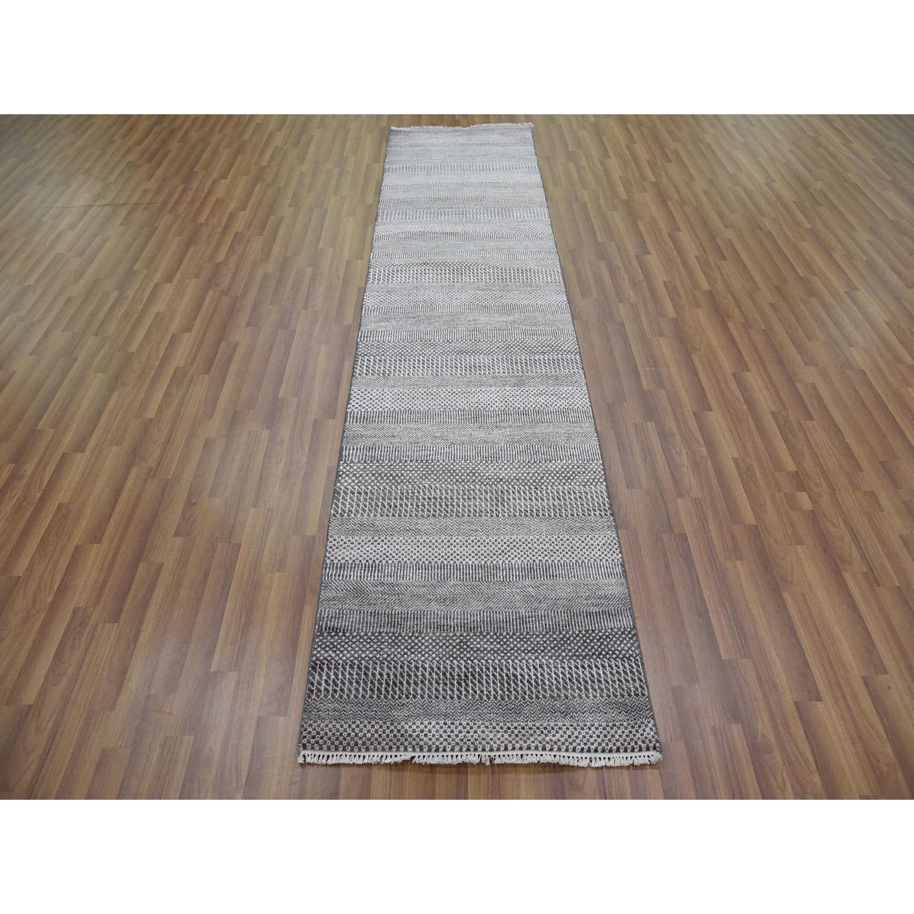 Modern-and-Contemporary-Hand-Knotted-Rug-395700