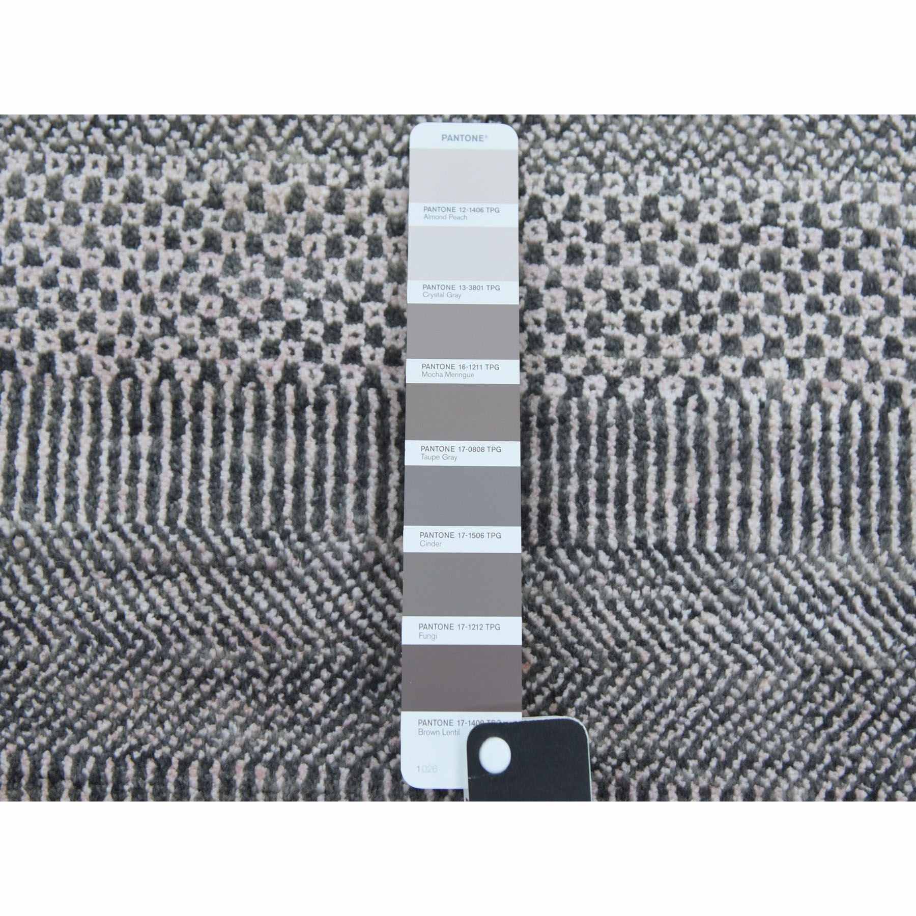 Modern-and-Contemporary-Hand-Knotted-Rug-395700