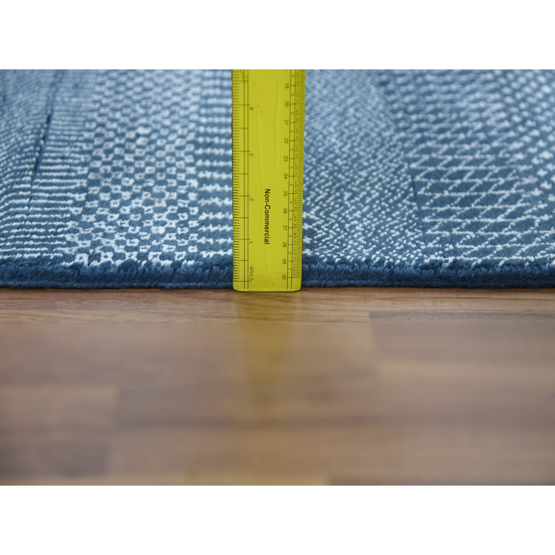 Modern-and-Contemporary-Hand-Knotted-Rug-395770