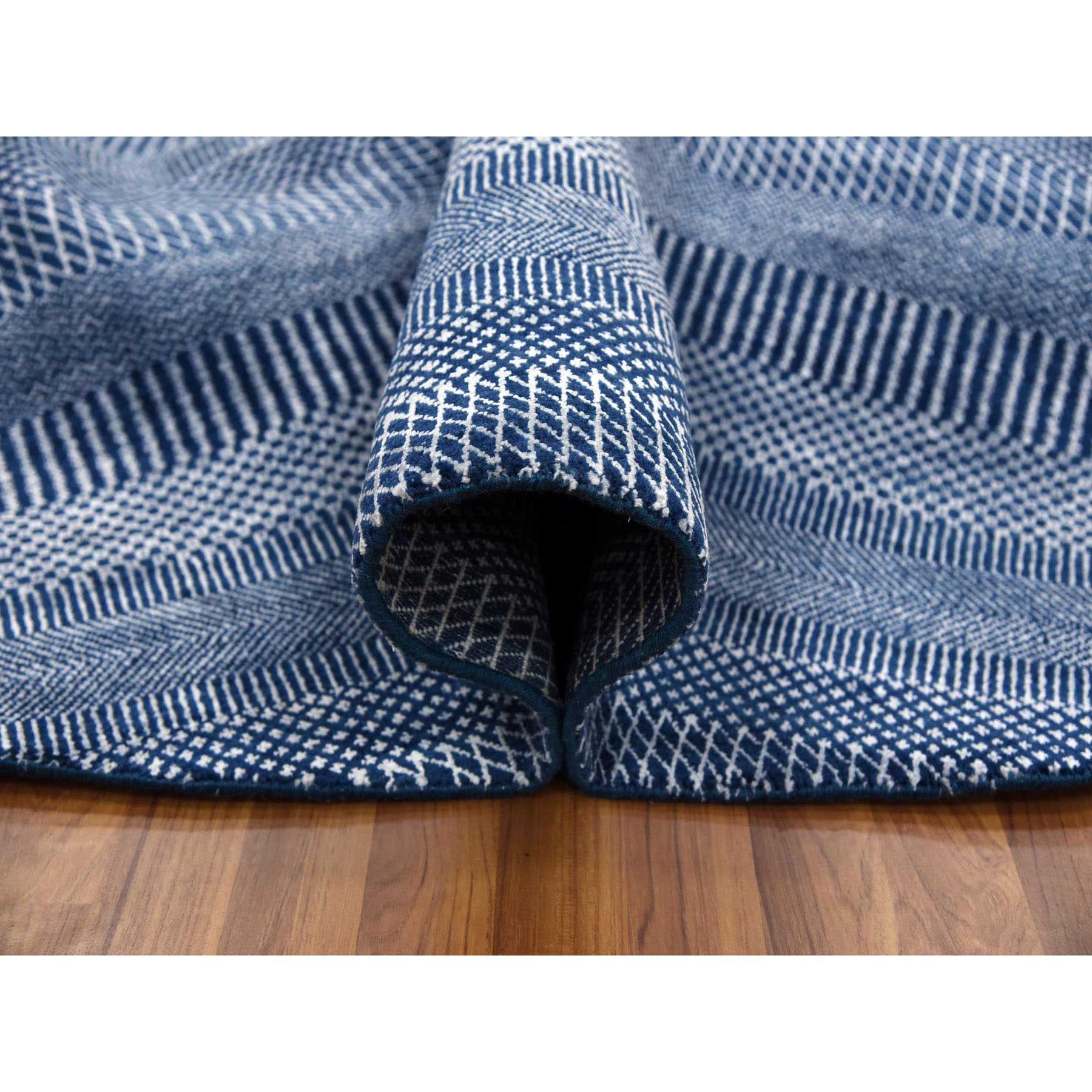 Modern-and-Contemporary-Hand-Knotted-Rug-395805