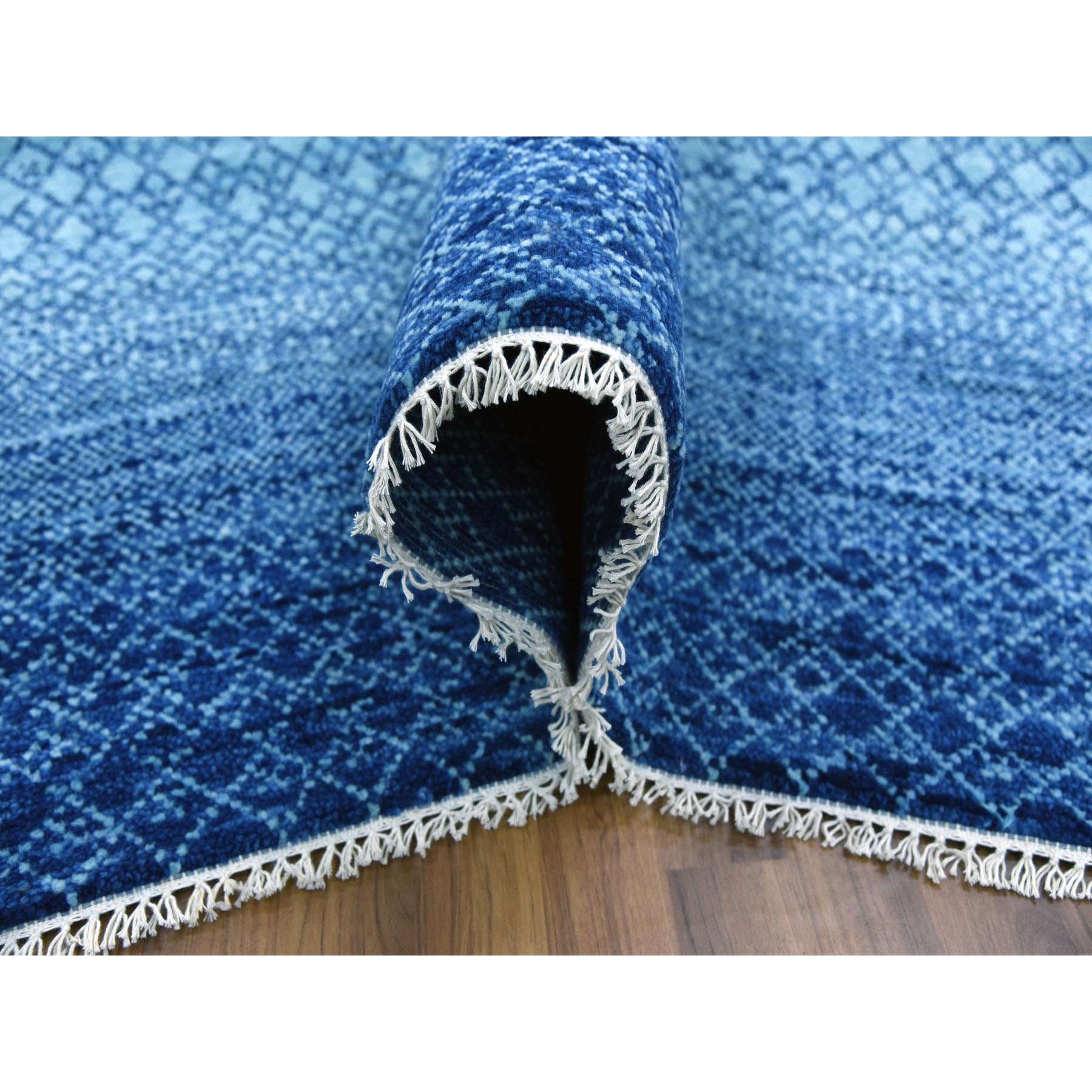 Modern-and-Contemporary-Hand-Knotted-Rug-395835