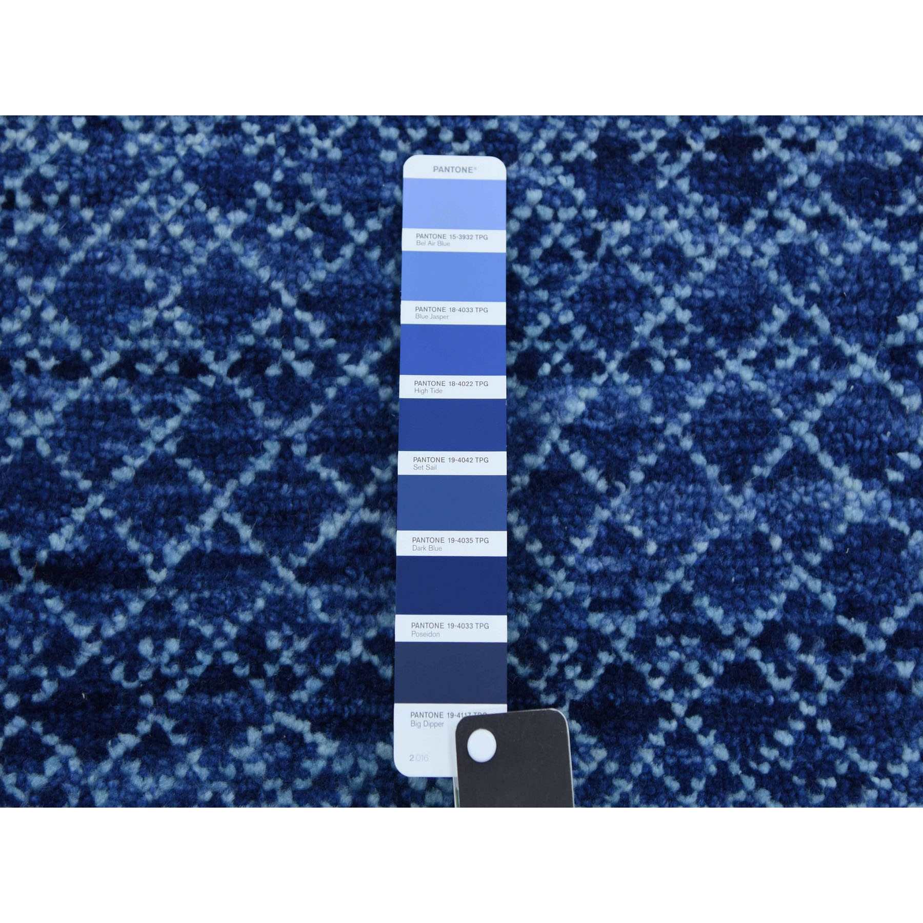 Modern-and-Contemporary-Hand-Knotted-Rug-395835