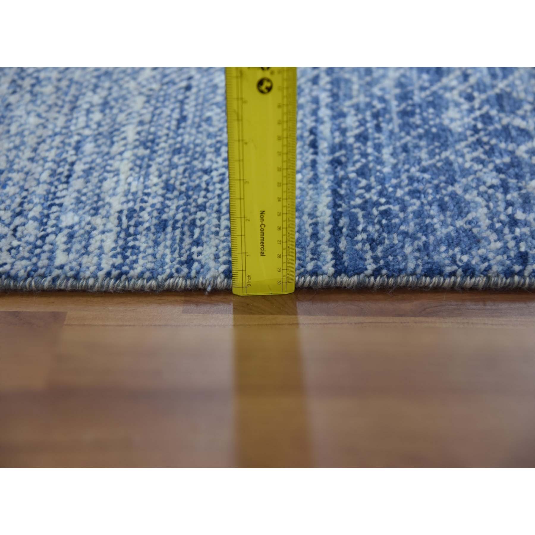 Modern-and-Contemporary-Hand-Knotted-Rug-395875